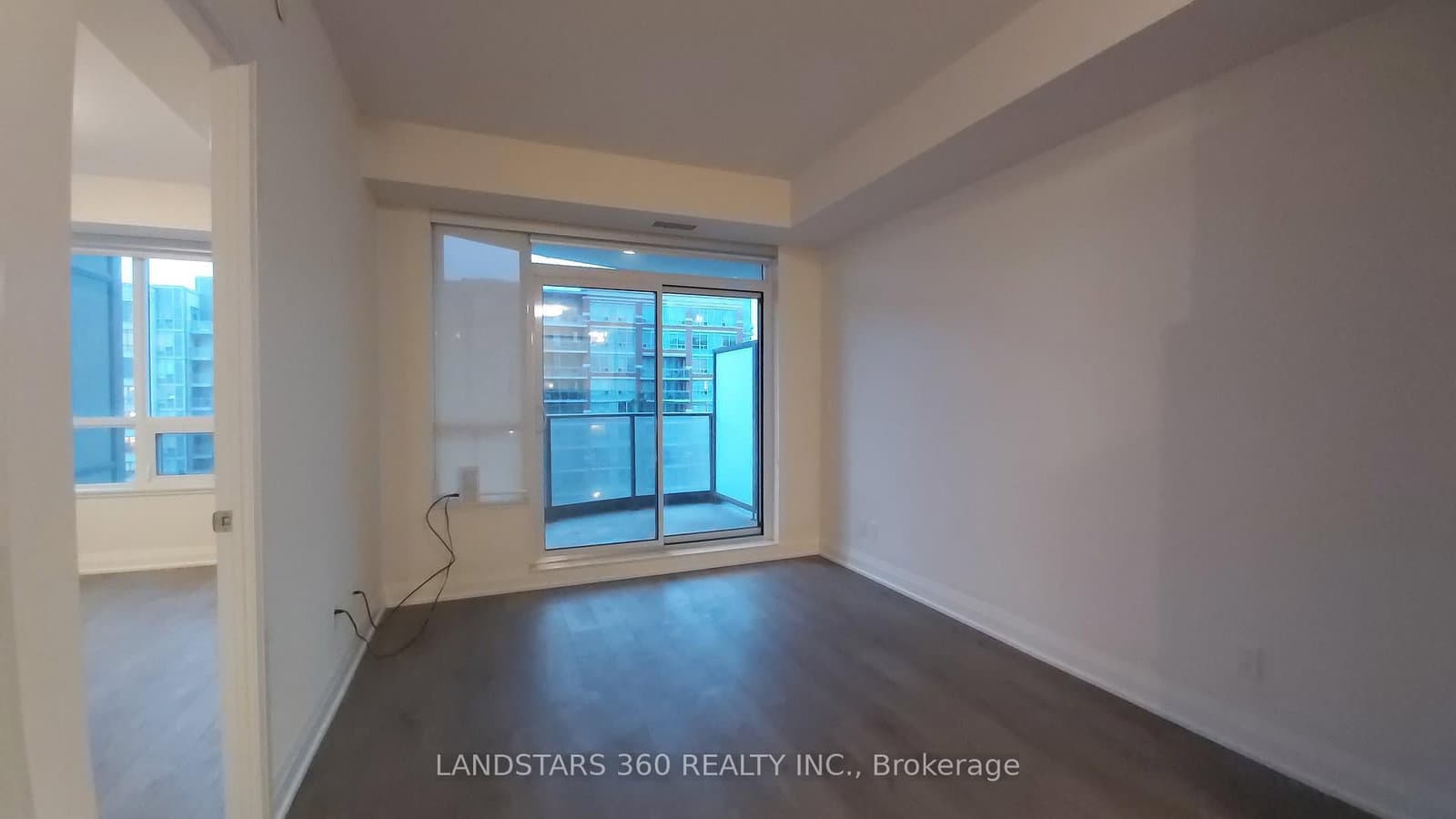398 E Highway 7 E, Unit 807 thumbnail 2