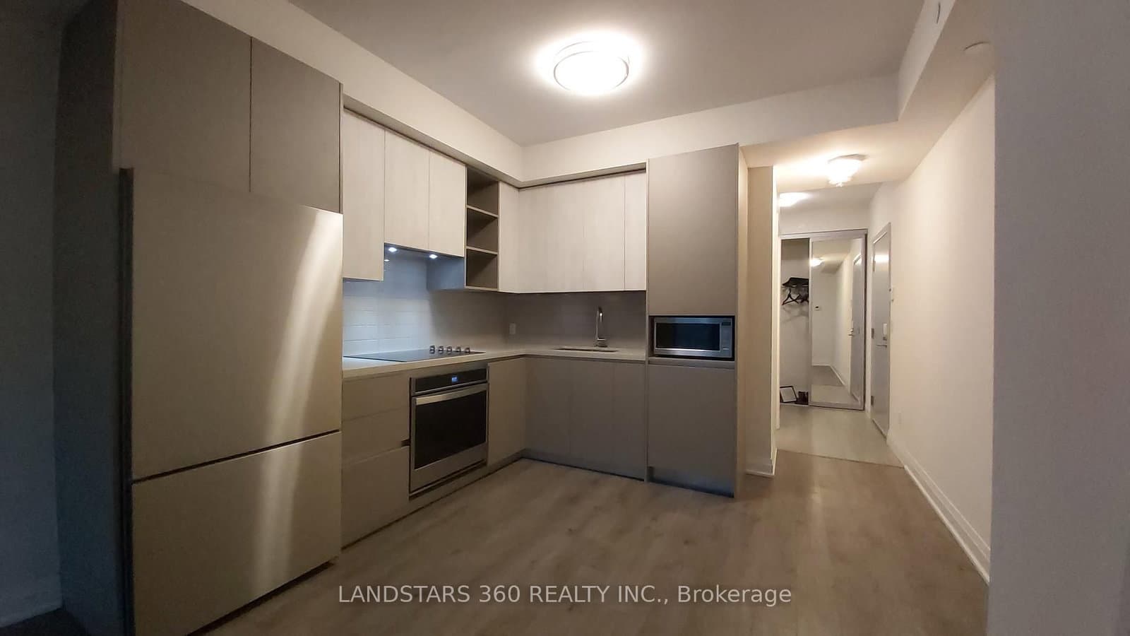 398 E Highway 7 E, Unit 807 thumbnail 4
