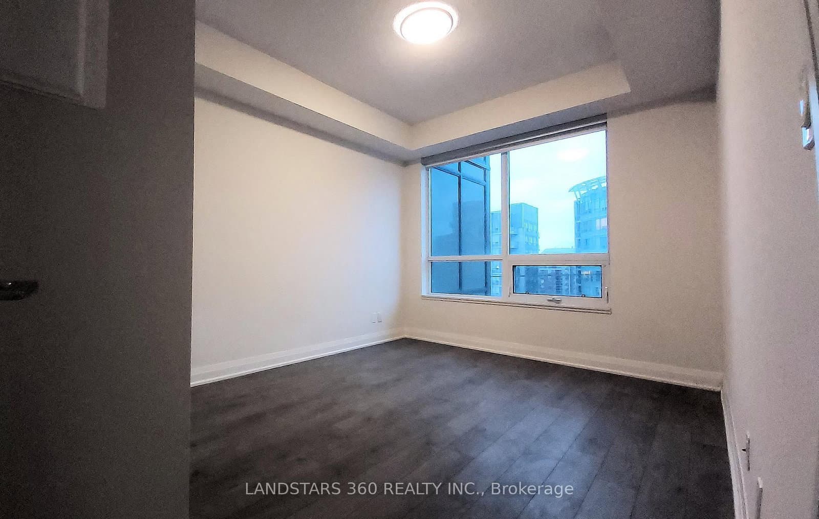 398 E Highway 7 E, Unit 807 thumbnail 5
