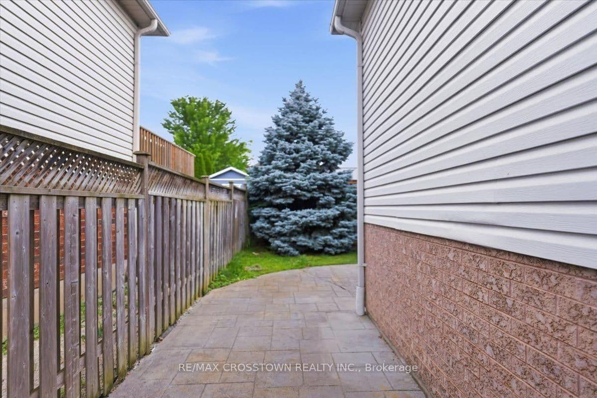 12 Dr. Jones Drive thumbnail 26