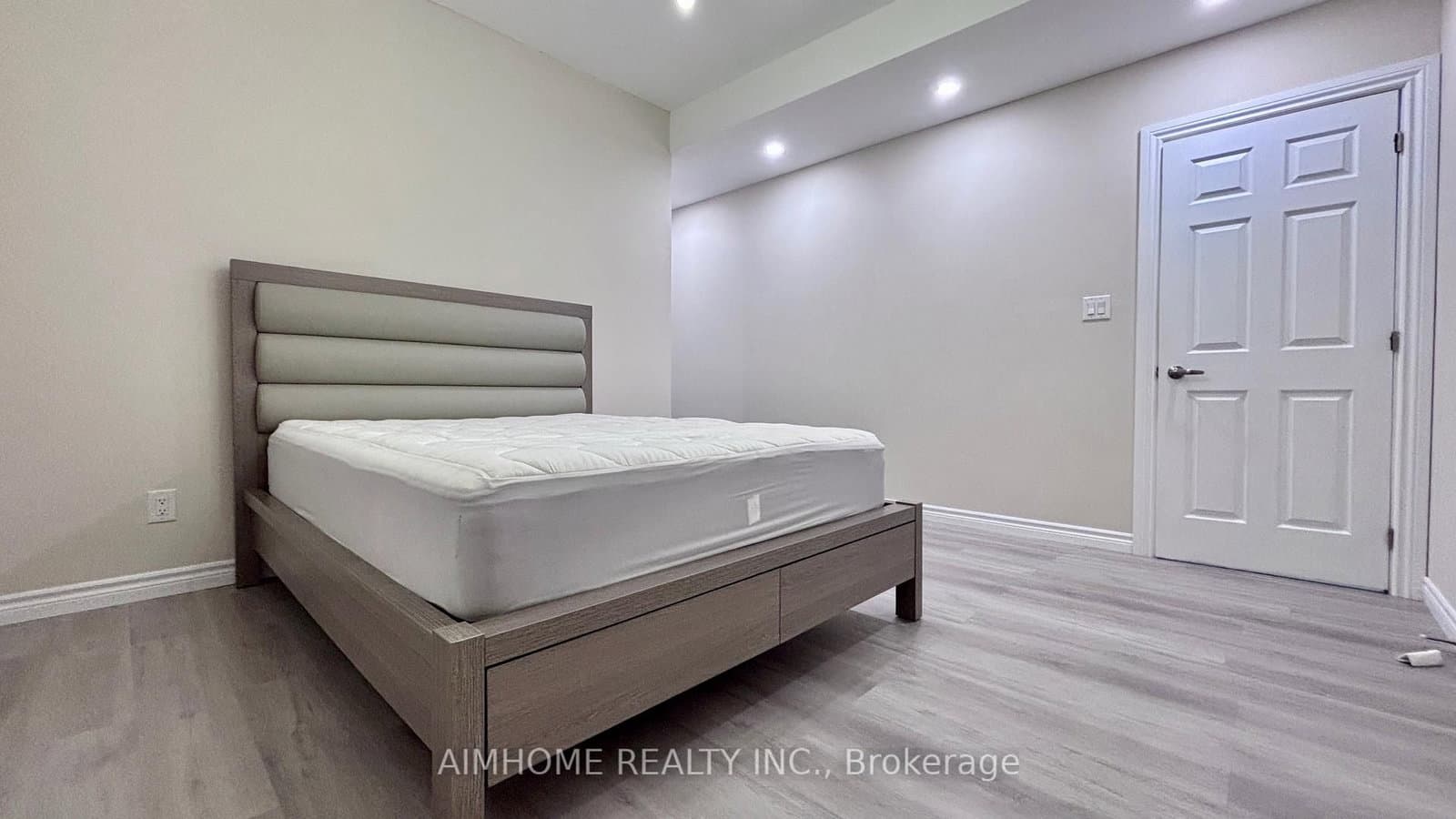 23 Ria Court, Unit Lower Level thumbnail 14