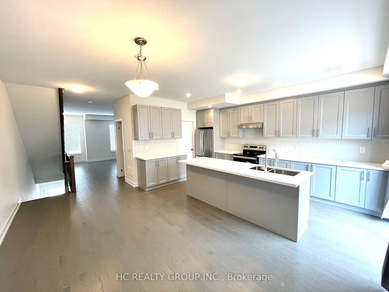 24 Guardhouse Crescent thumbnail 3