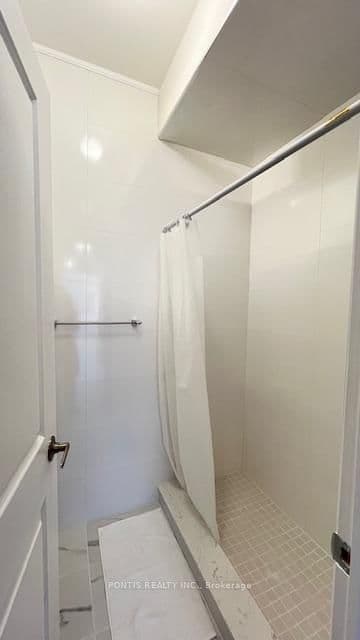221 Tennant Circle thumbnail 14