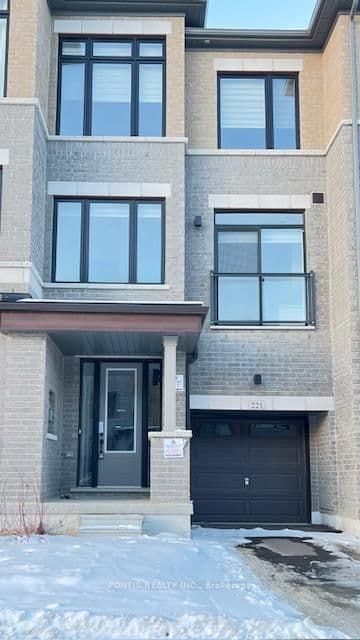 221 Tennant Circle thumbnail 3