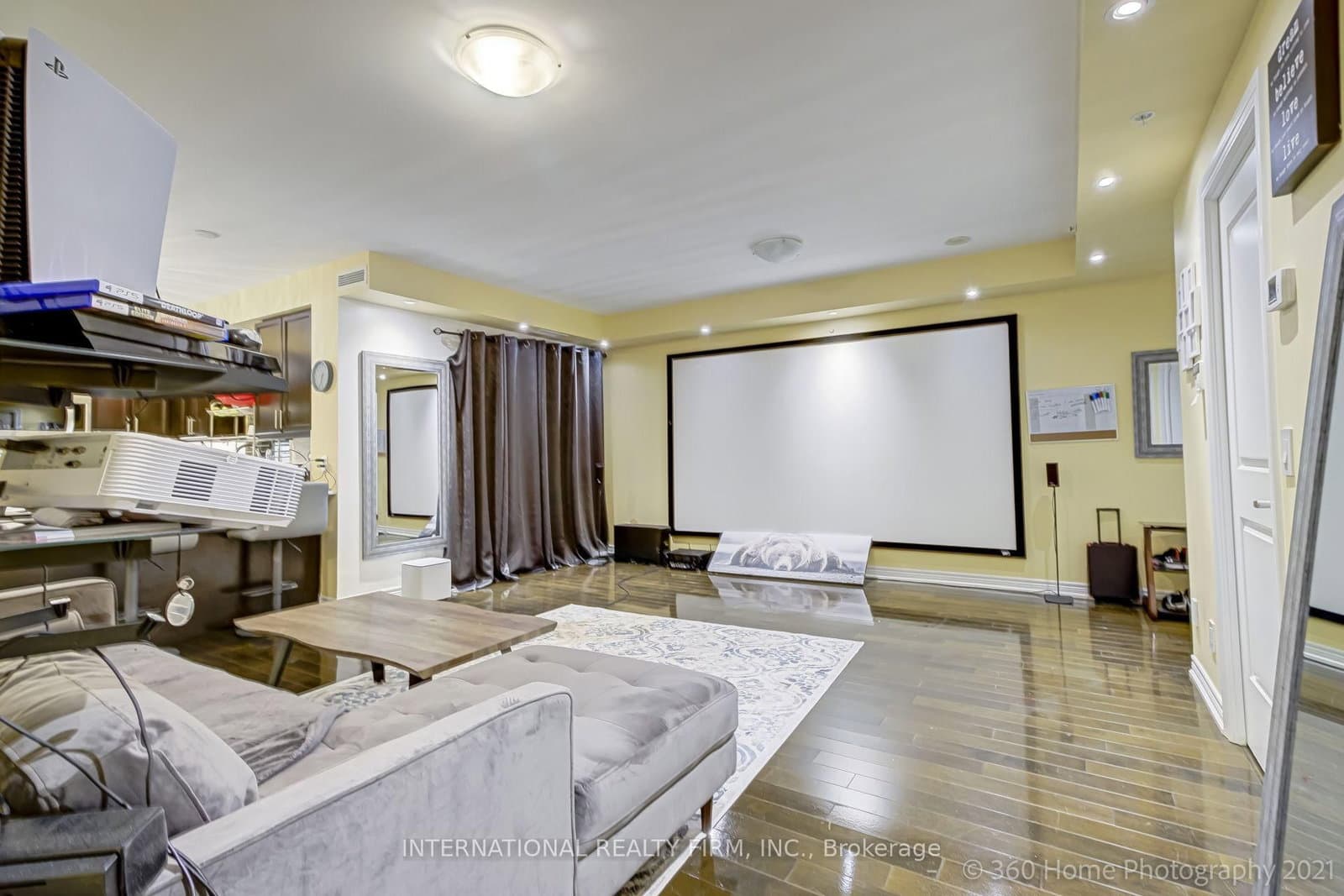 9255 Jane Street, Unit 1105 thumbnail 5