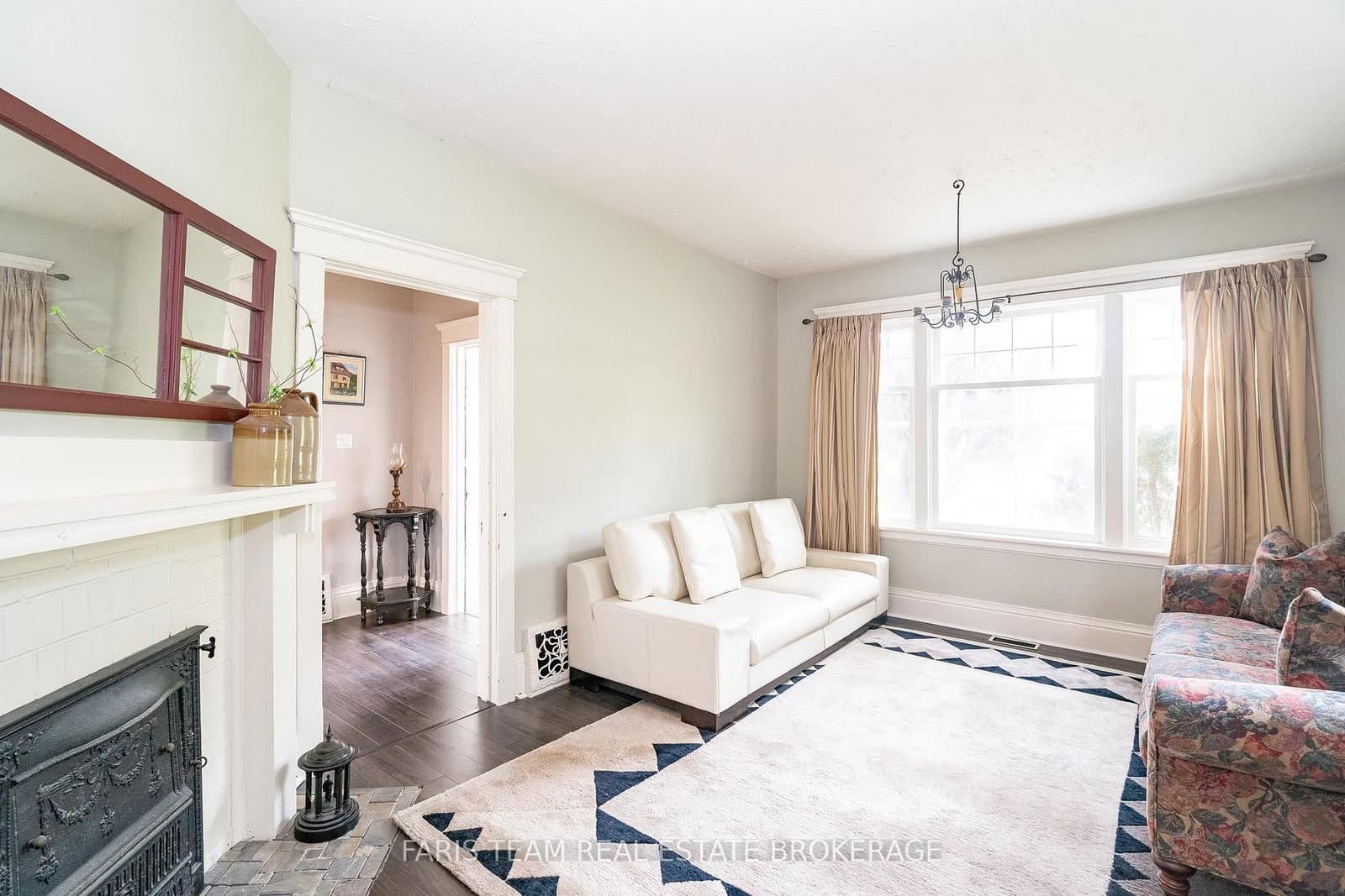 105 Barrie Street thumbnail 18