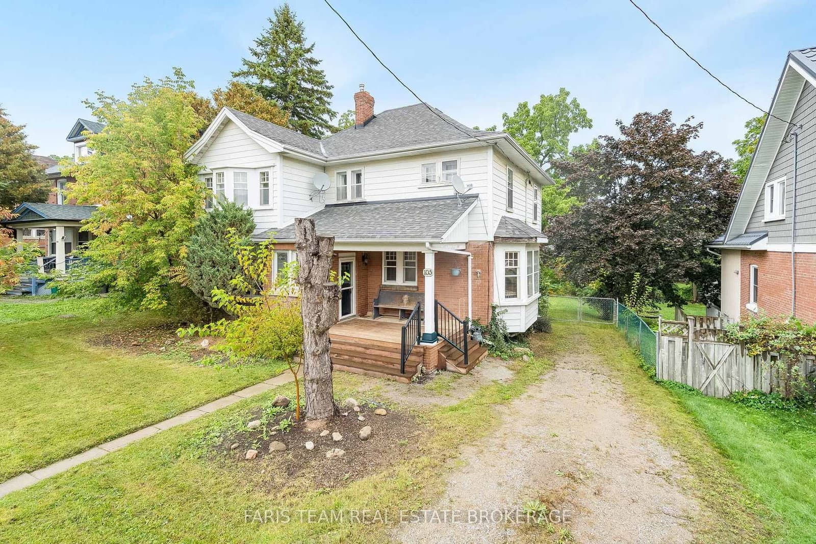 105 Barrie Street thumbnail 3
