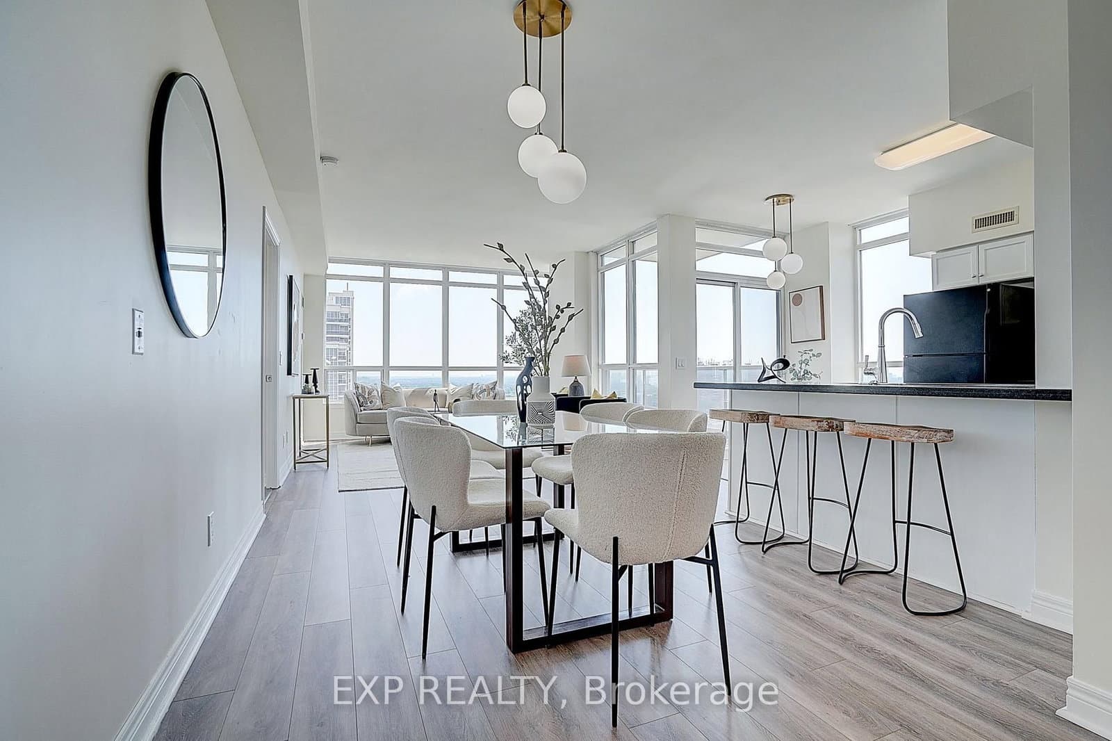 60 Disera Drive, Unit 1404 thumbnail 6