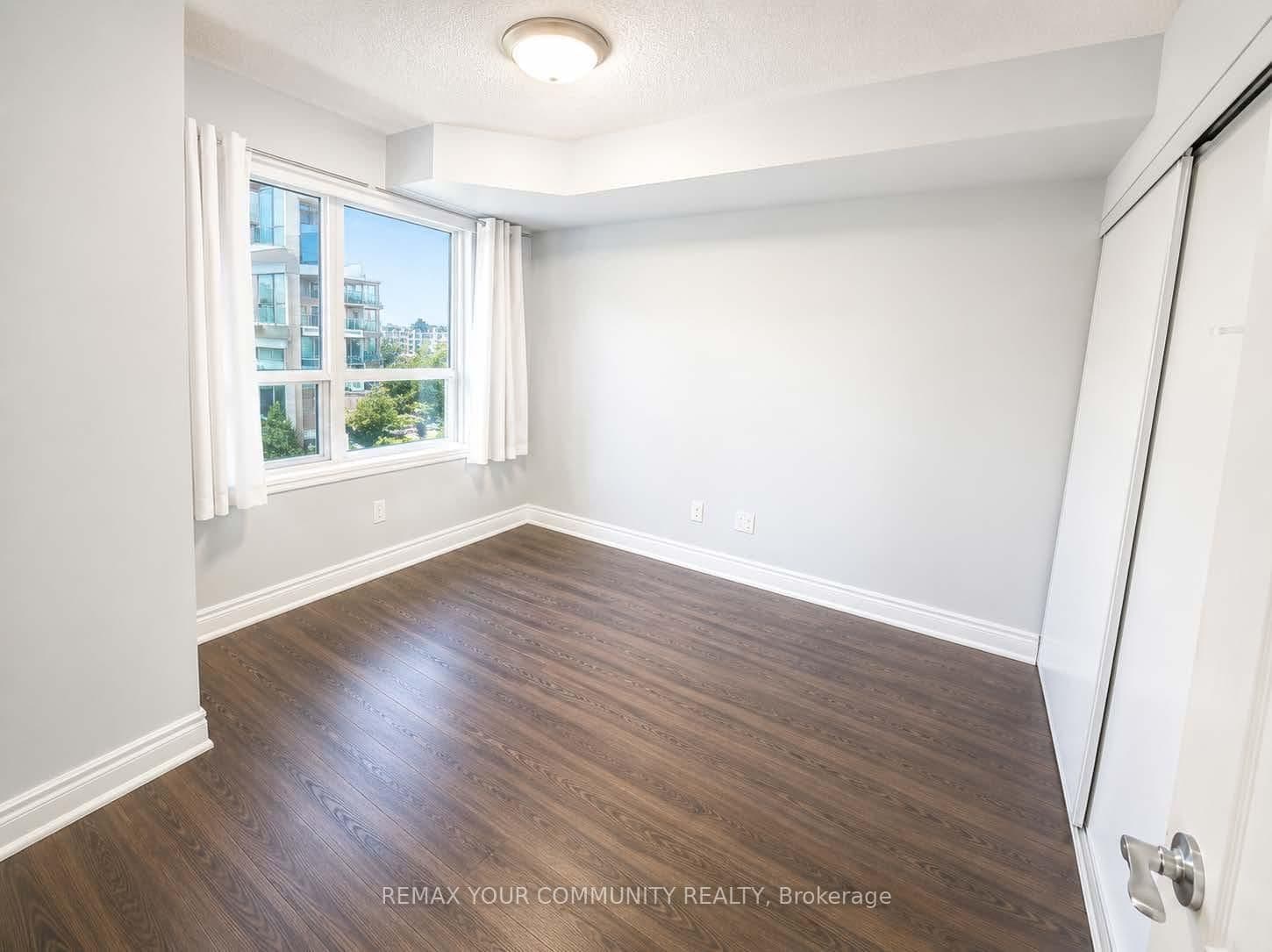 48 Suncrest Boulevard, Unit 522 thumbnail 5