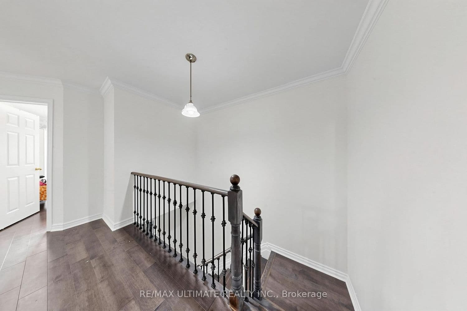 131 Foxchase Avenue thumbnail 9