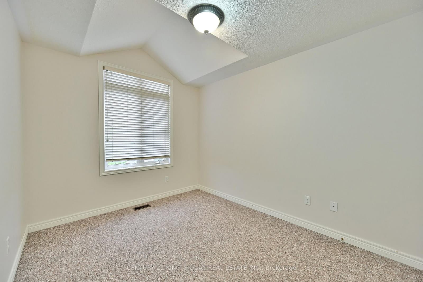 10 Lundigan Drive thumbnail 18