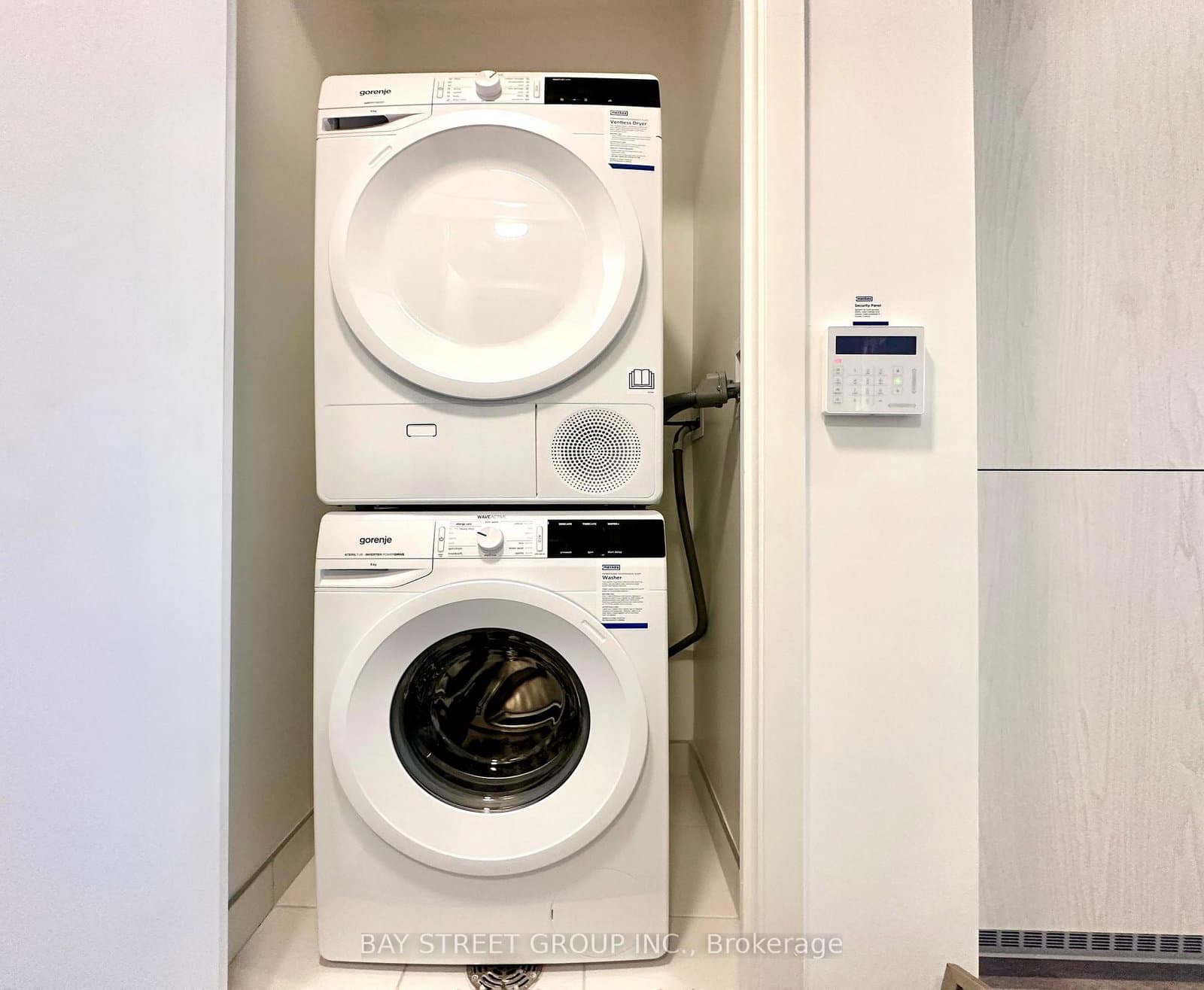 28 Interchange Way, Unit 4102 thumbnail 4