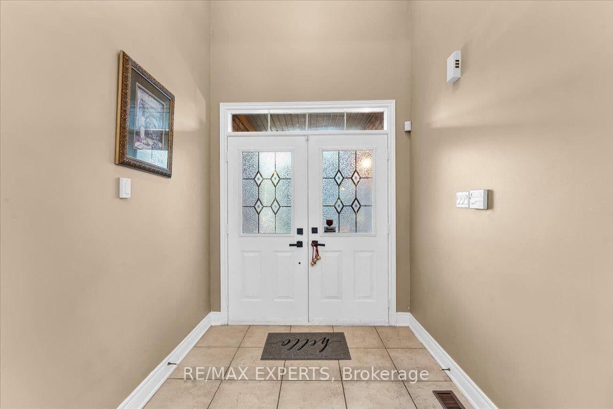 110 Velmar Drive thumbnail 4