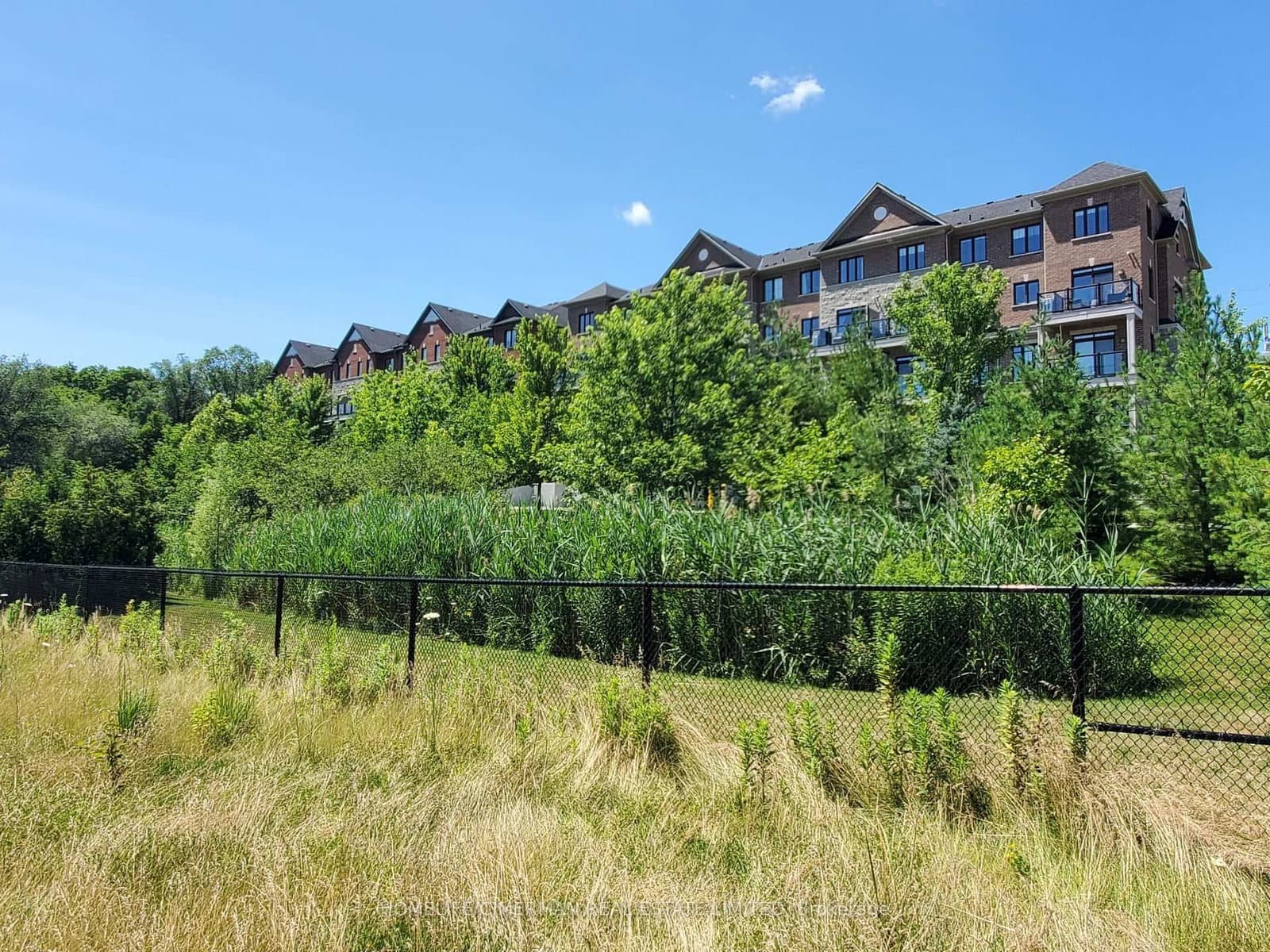 201 Pine Grove Road, Unit 405 thumbnail 30