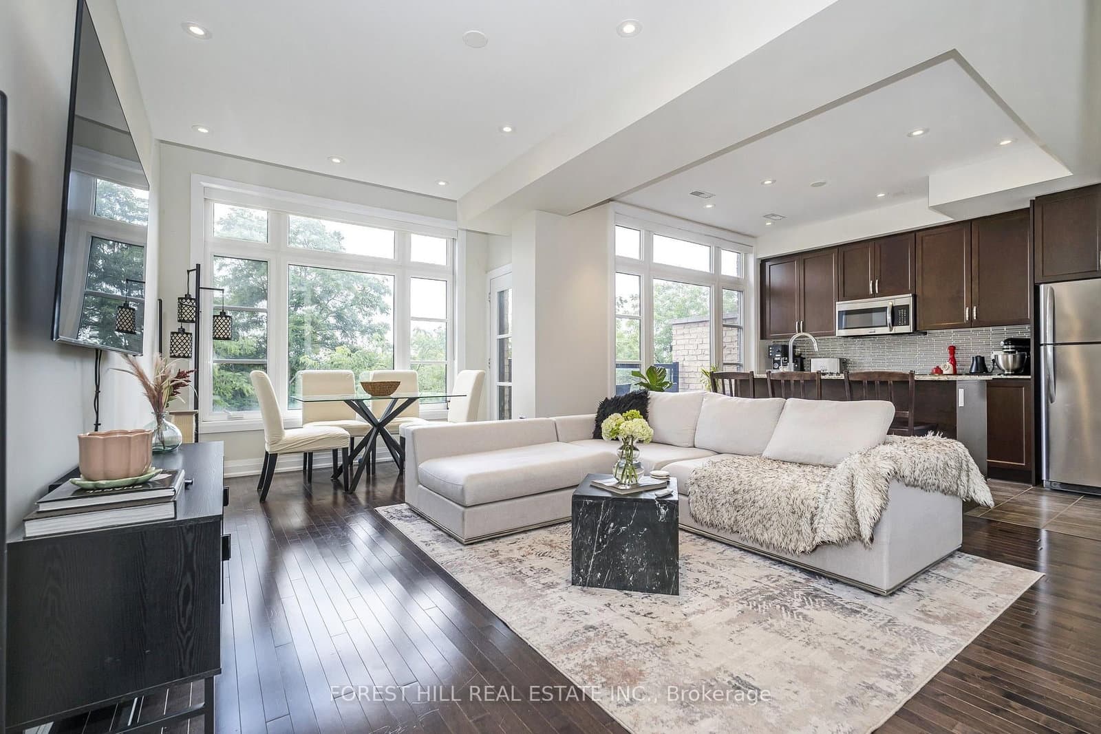 8169 Kipling Avenue, Unit 28 thumbnail 2