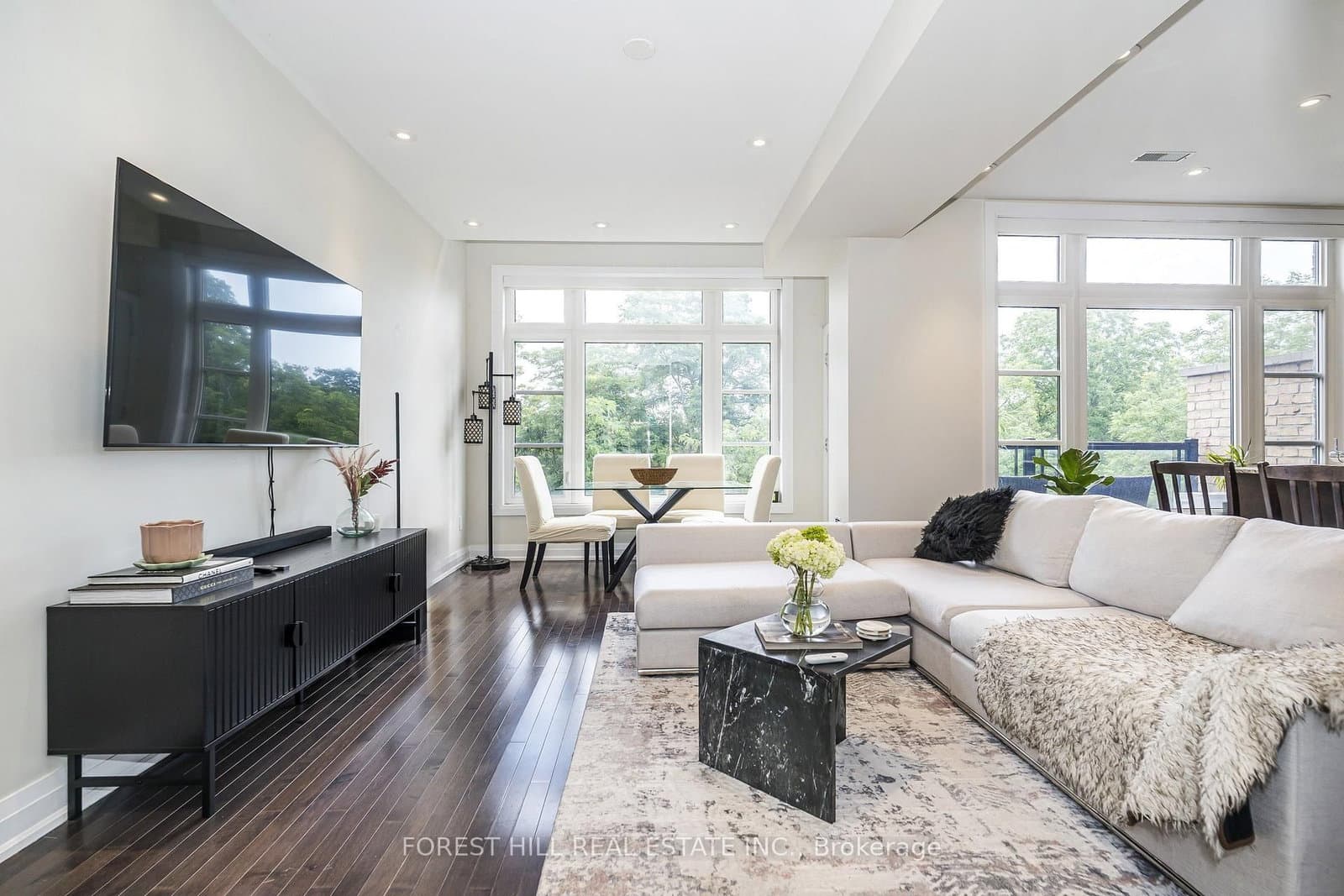 8169 Kipling Avenue, Unit 28 thumbnail 3