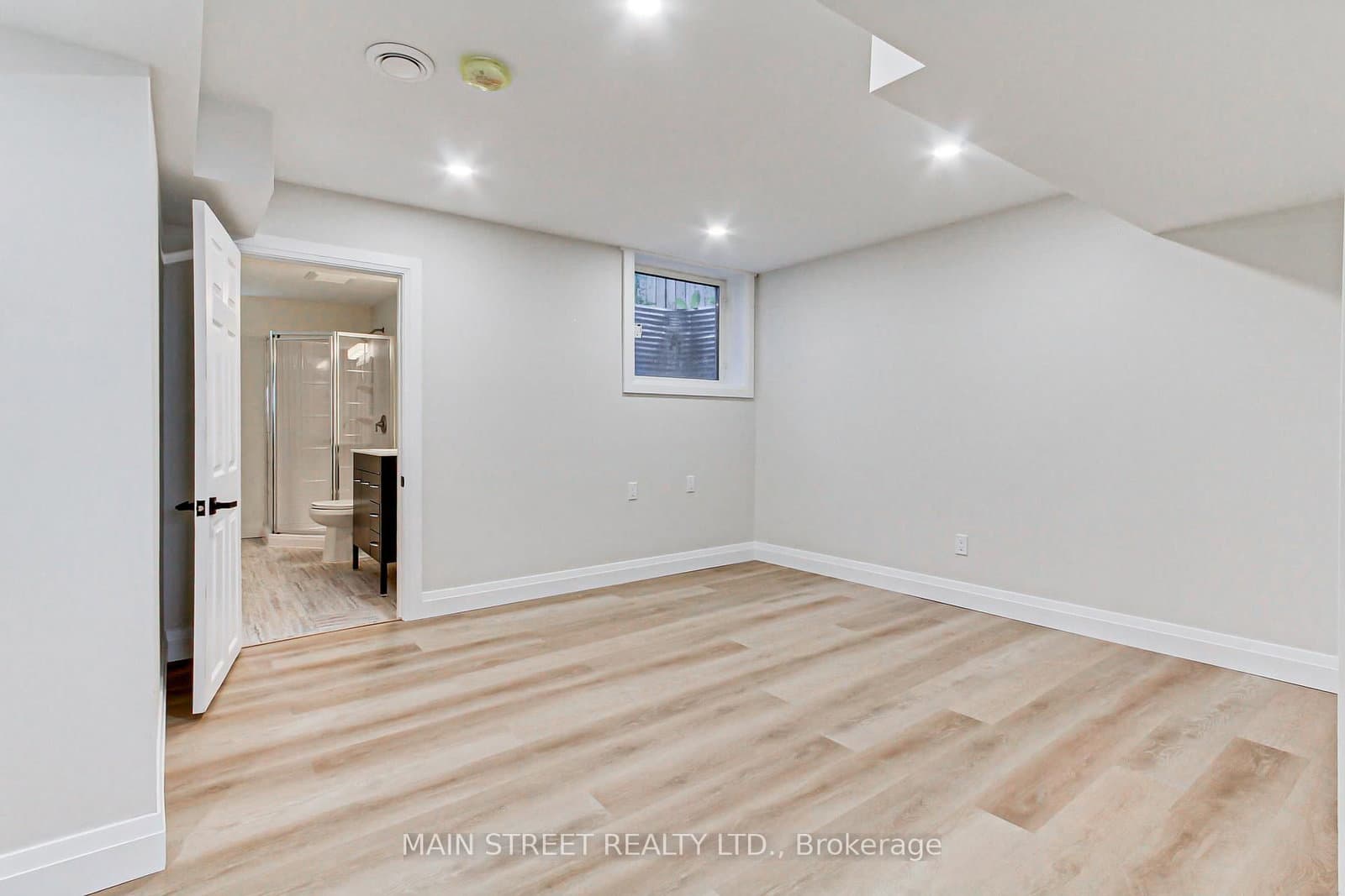 4 Carrington Place, Unit B thumbnail 17
