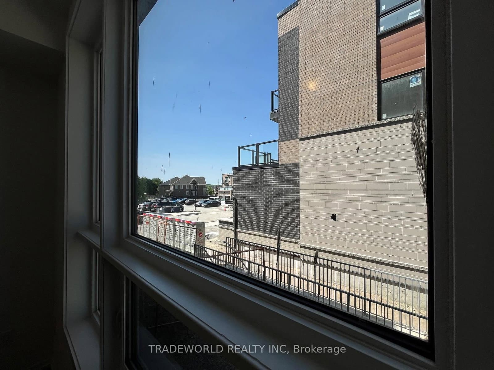 14 Lytham Green Circle, Unit 2 thumbnail 14