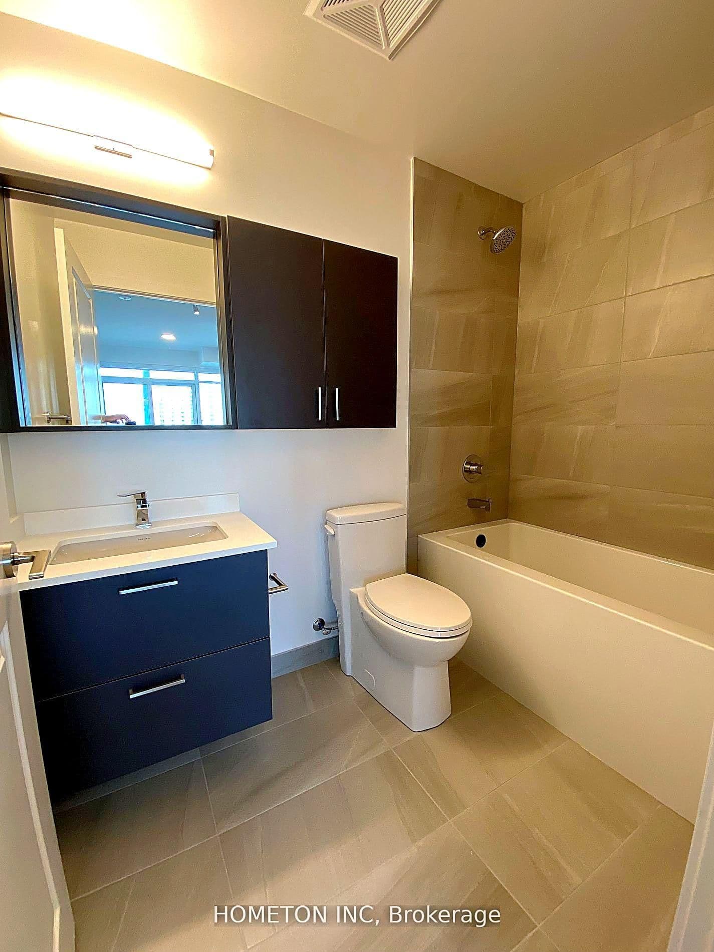 50 Upper Mall Way, Unit B528 thumbnail 5