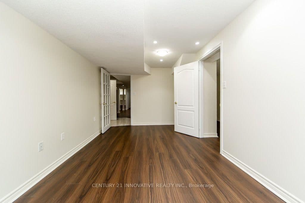 116 Riverwalk Drive thumbnail 44
