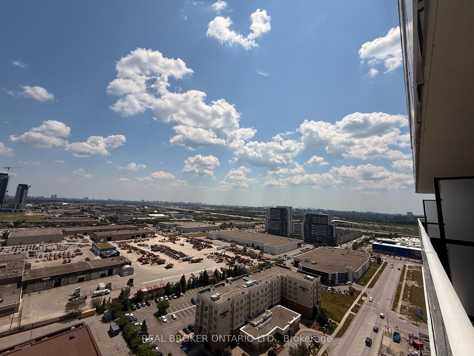 28 Interchange Way, Unit 2507 thumbnail 12