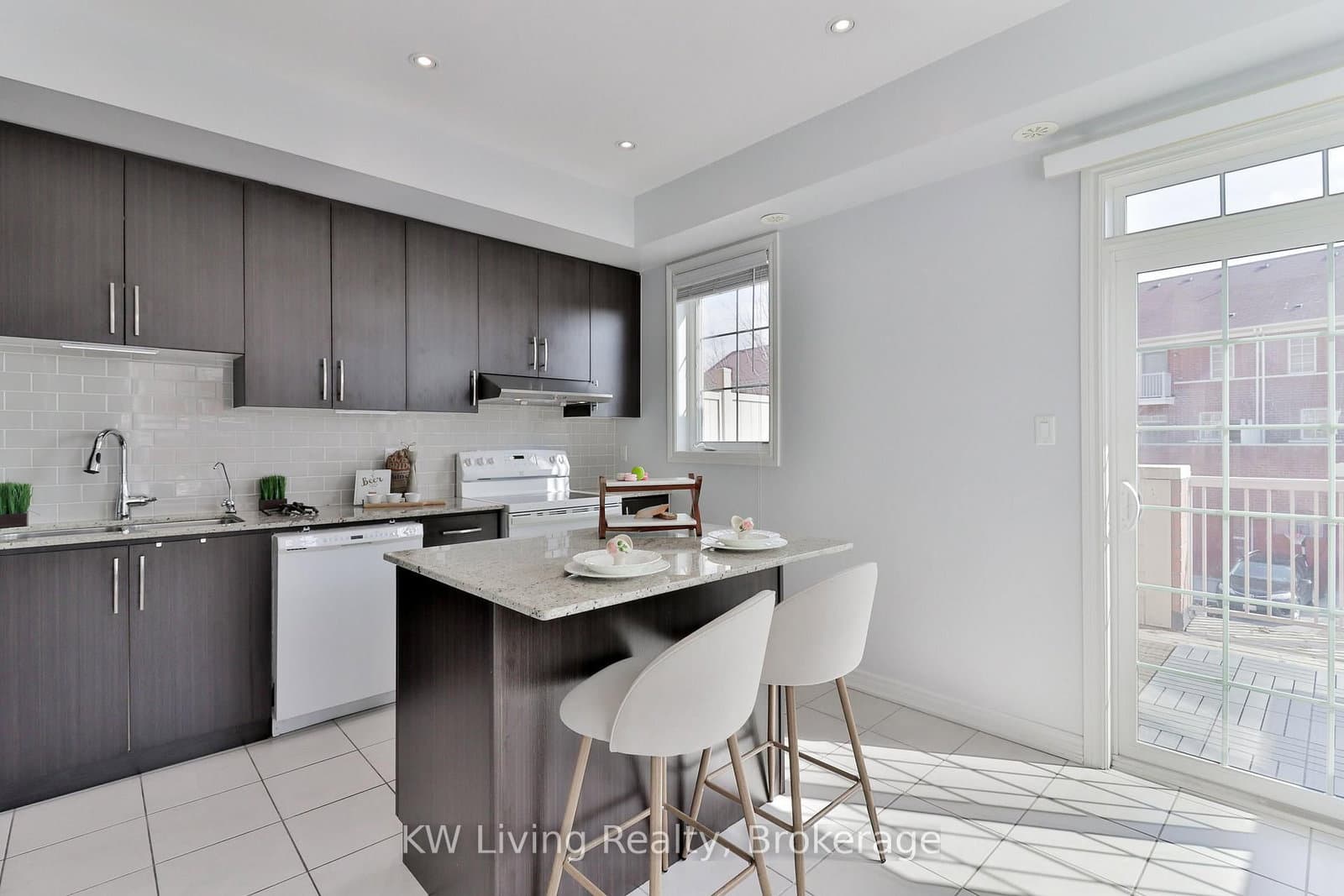 10373 Woodbine Avenue thumbnail 22