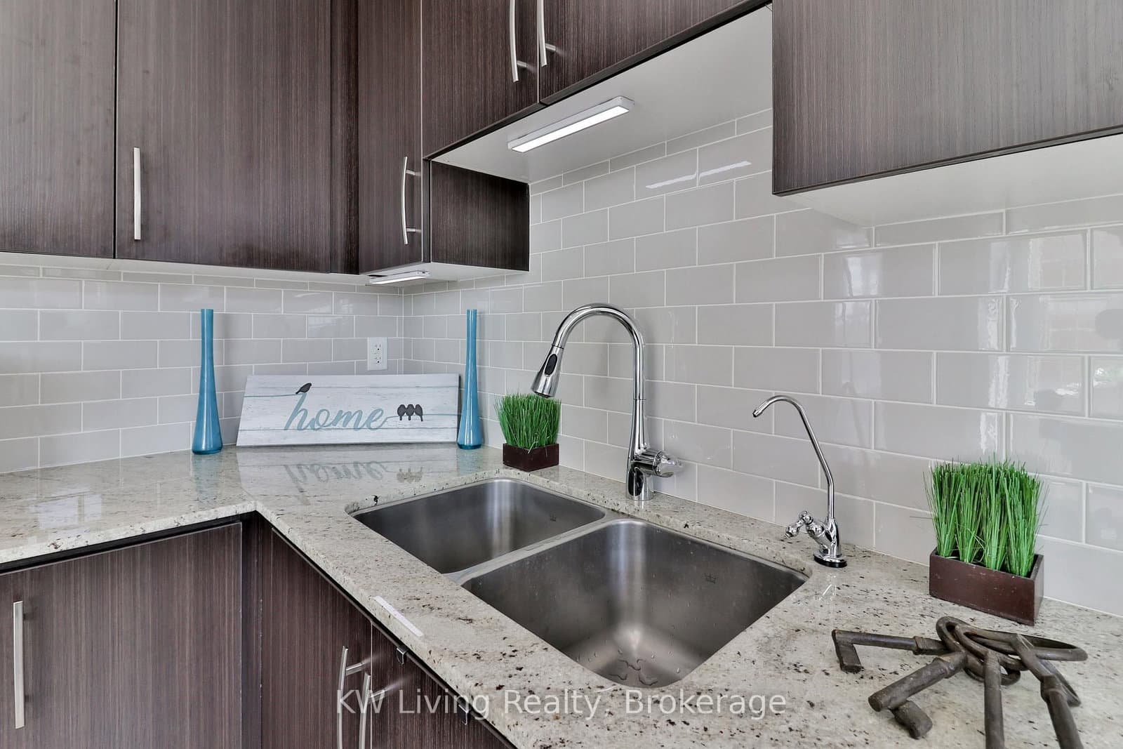 10373 Woodbine Avenue thumbnail 27