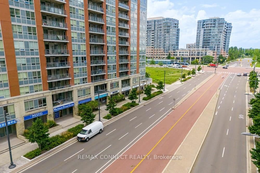 60 South Town Centre Boulevard, Unit E thumbnail 4