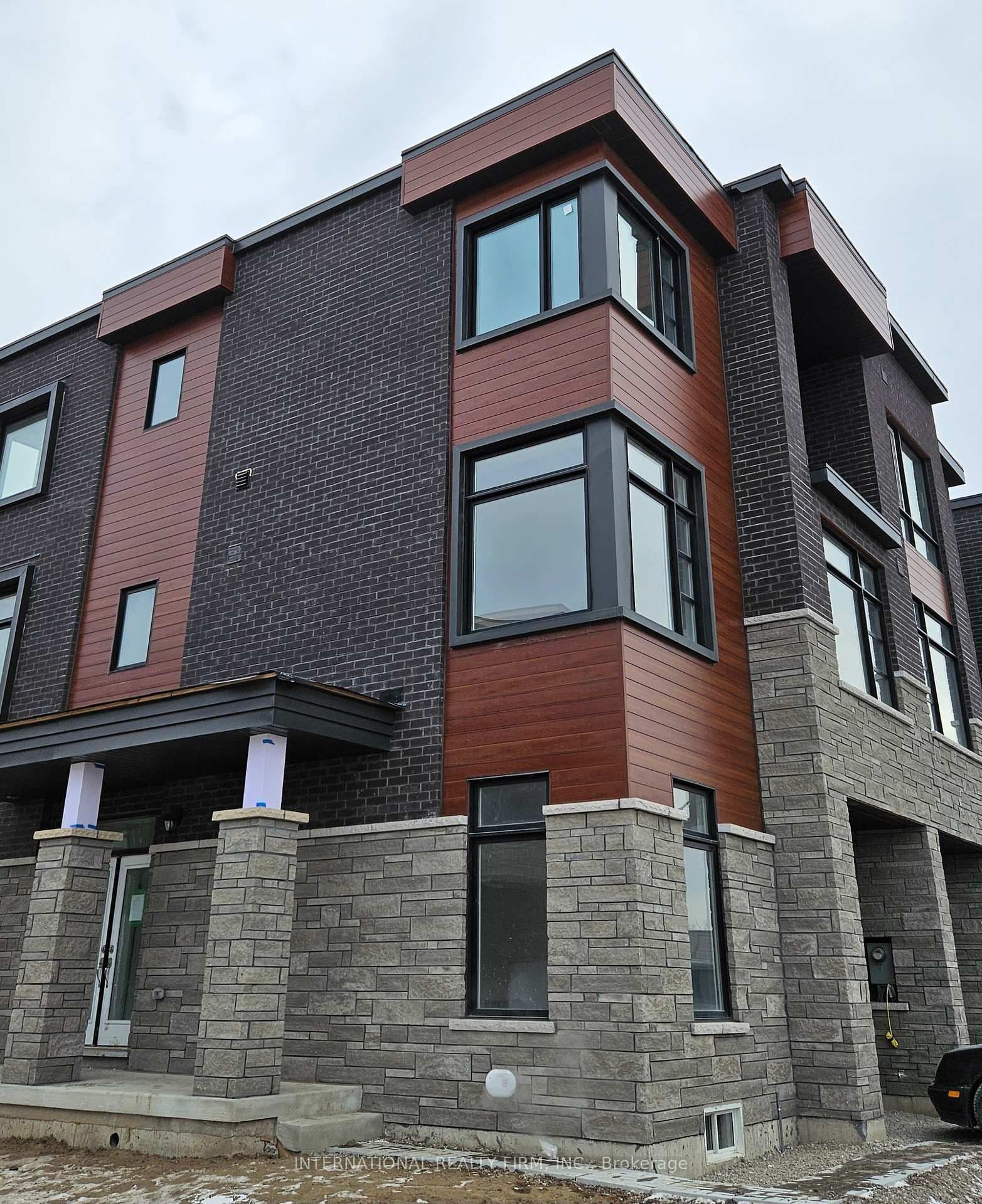 146 Wascana Road thumbnail 2