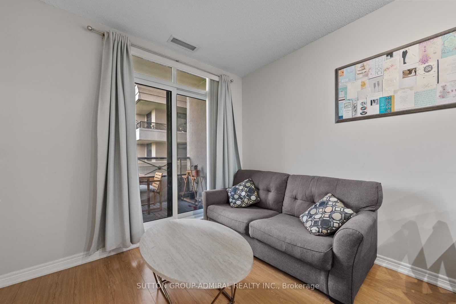 9255 Jane Street, Unit 215 thumbnail 11