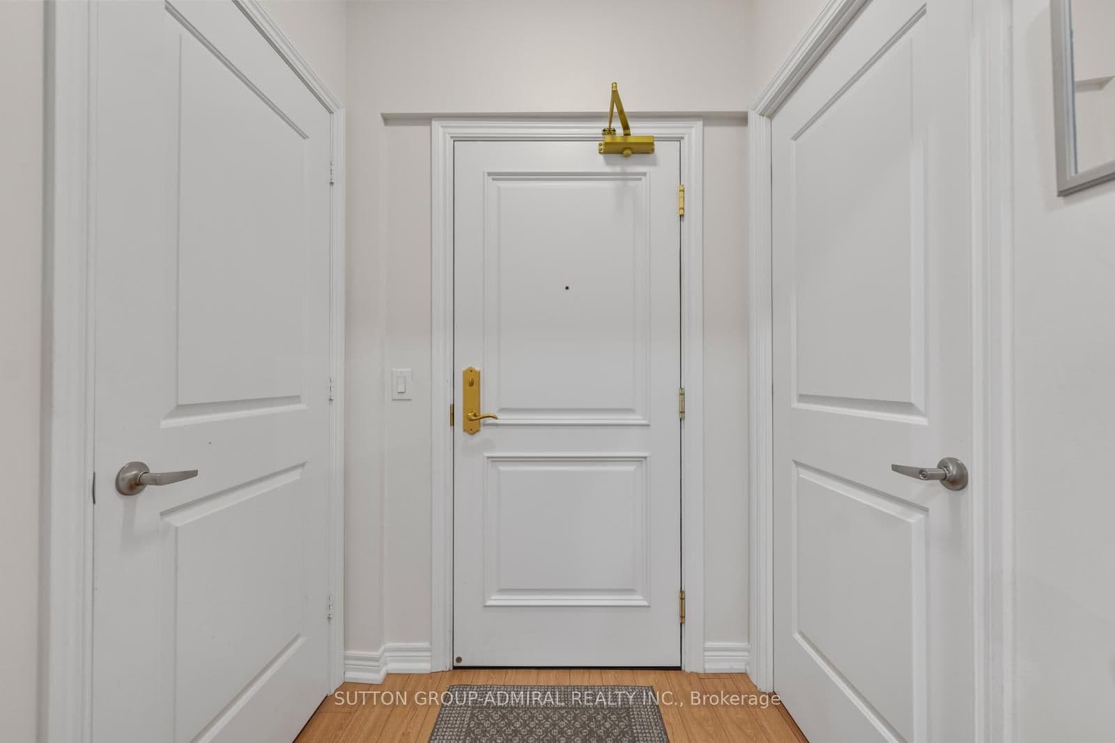 9255 Jane Street, Unit 215 thumbnail 2