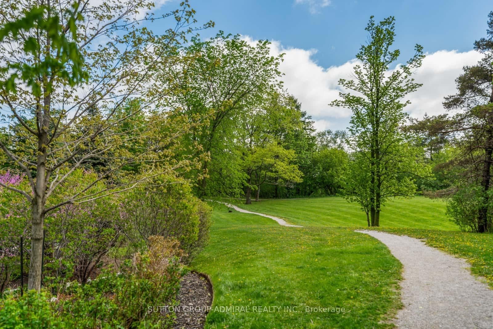 9255 Jane Street, Unit 215 thumbnail 34