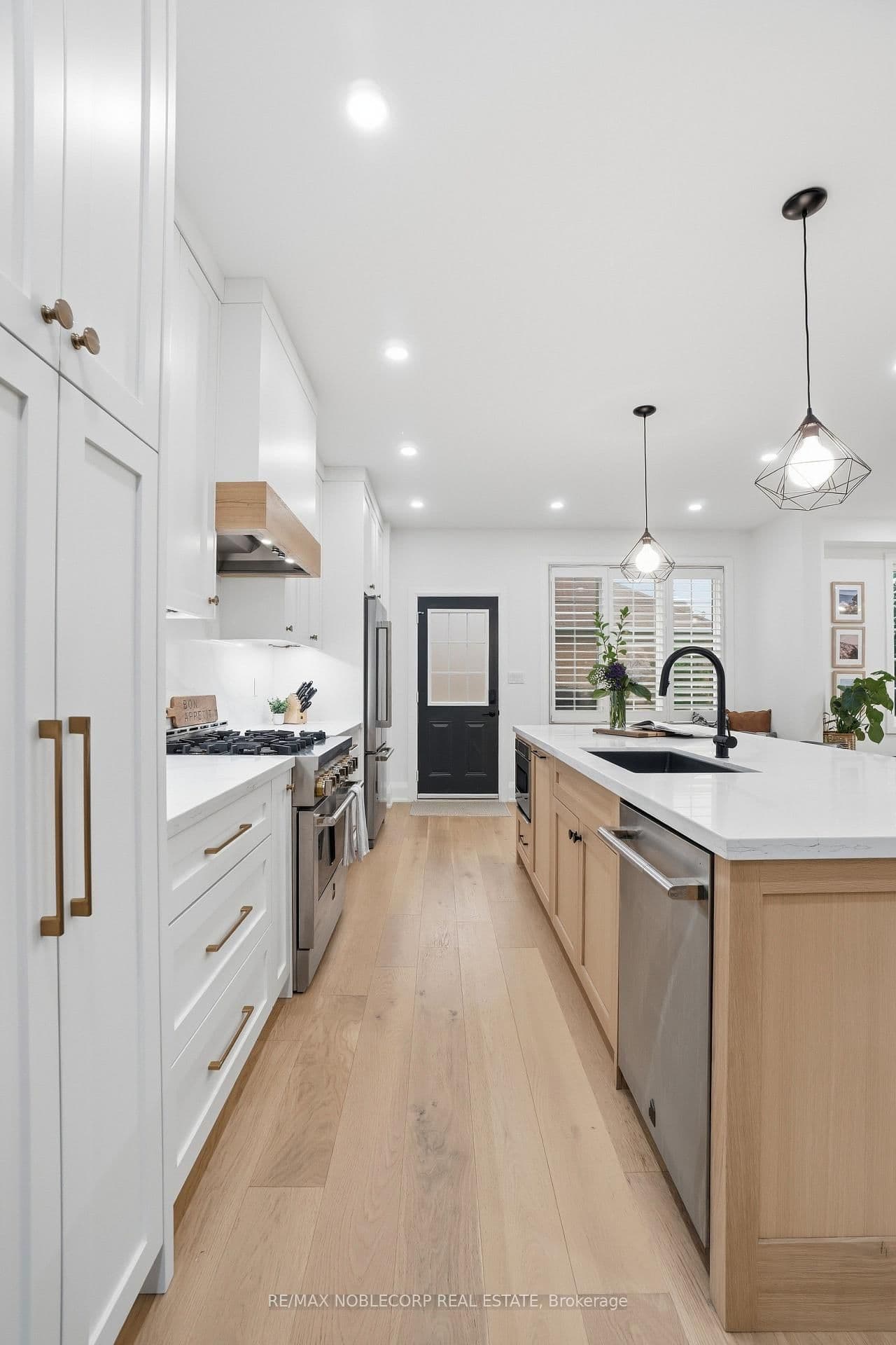2 Glengordon Crescent thumbnail 11