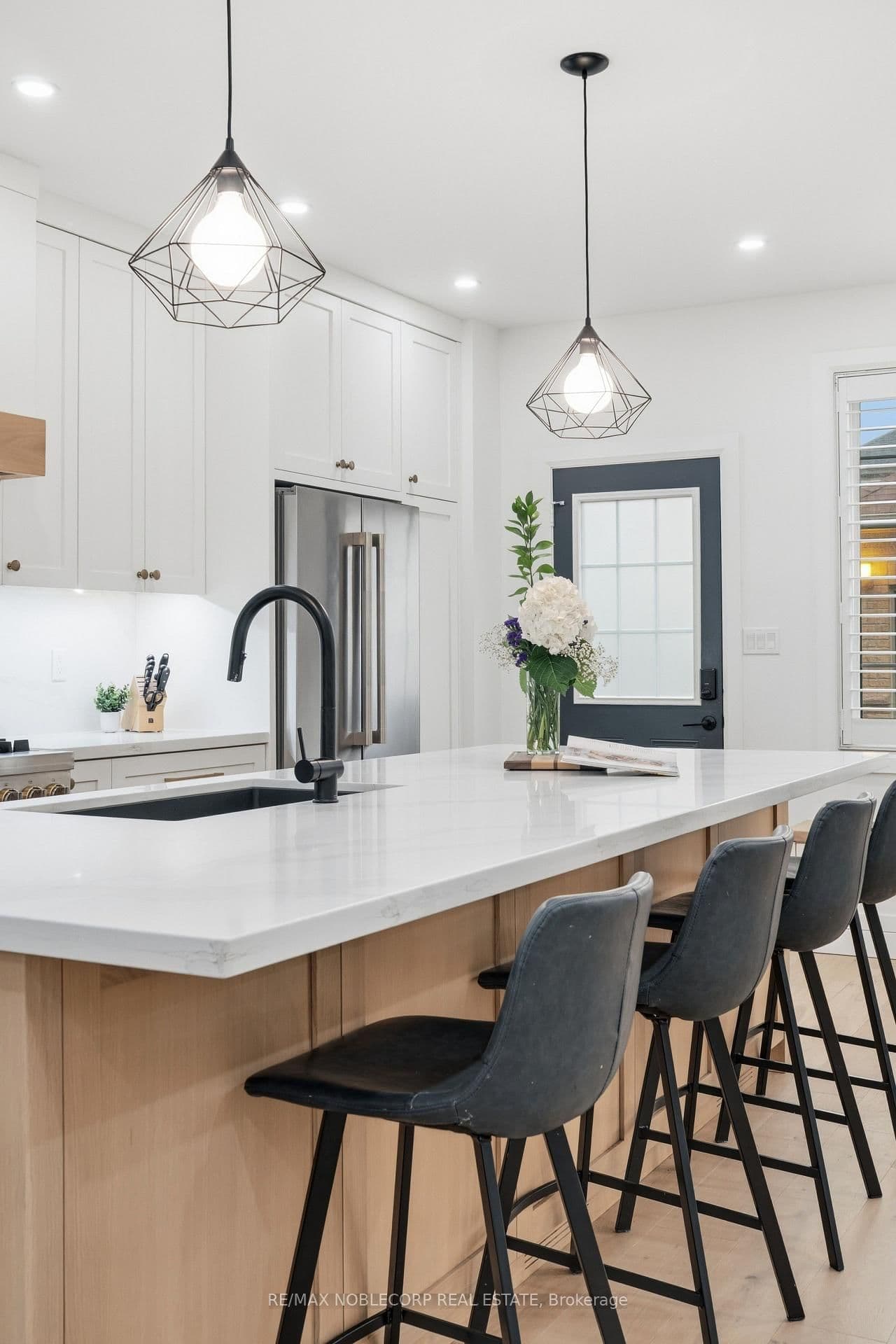 2 Glengordon Crescent thumbnail 12
