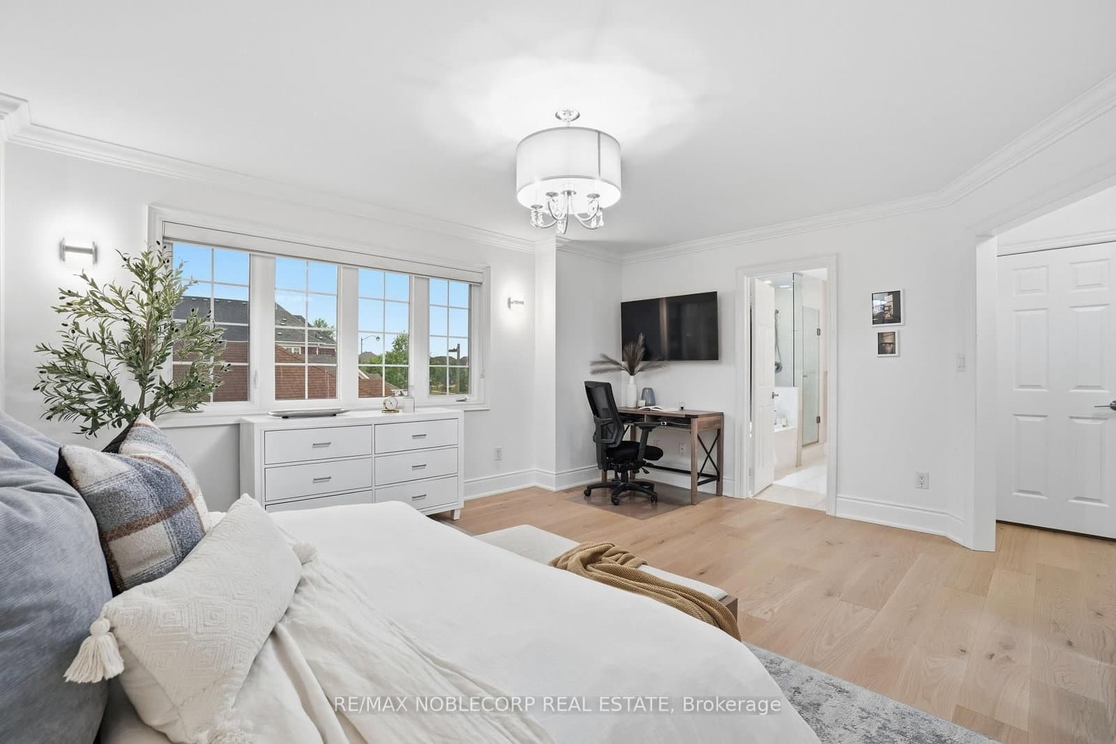 2 Glengordon Crescent thumbnail 23
