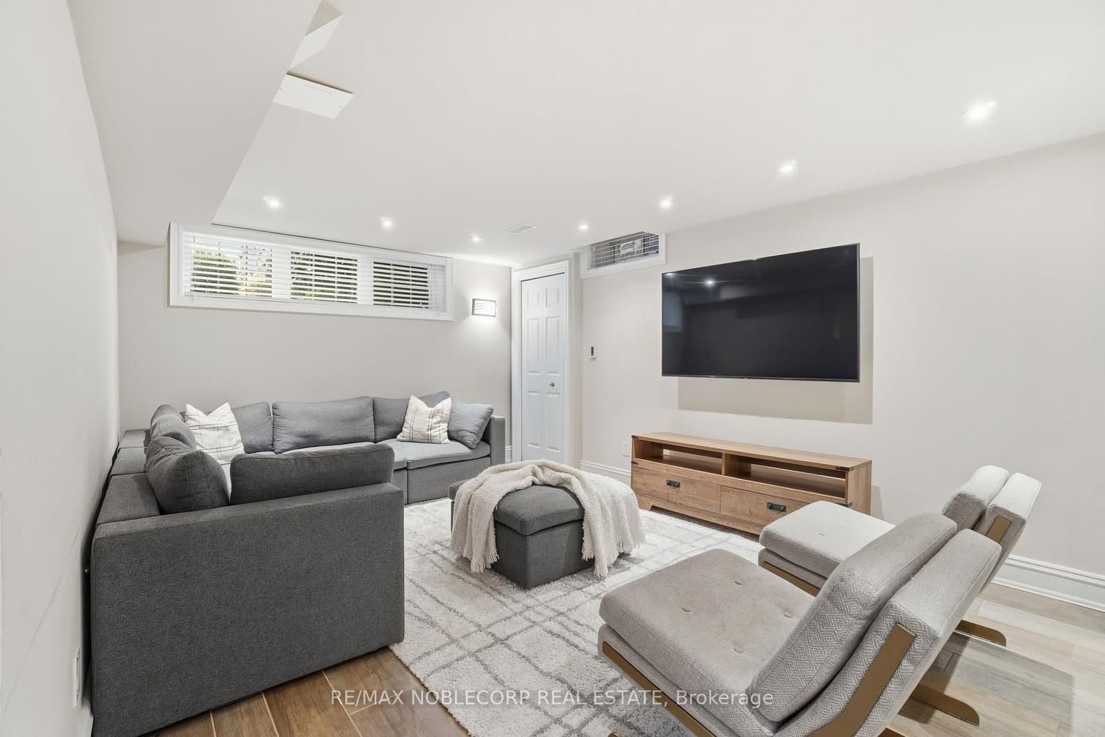 2 Glengordon Crescent thumbnail 29