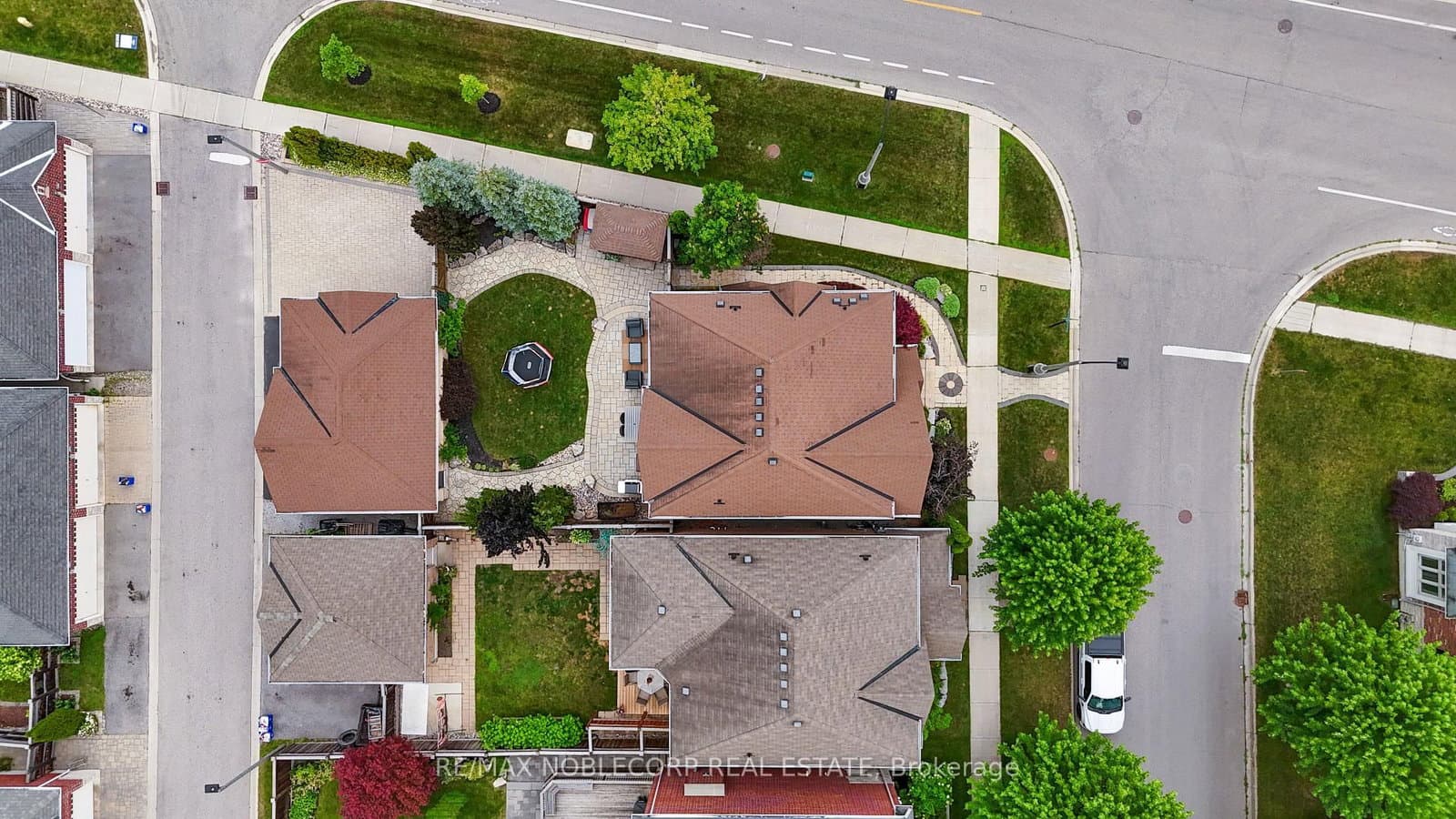2 Glengordon Crescent thumbnail 38