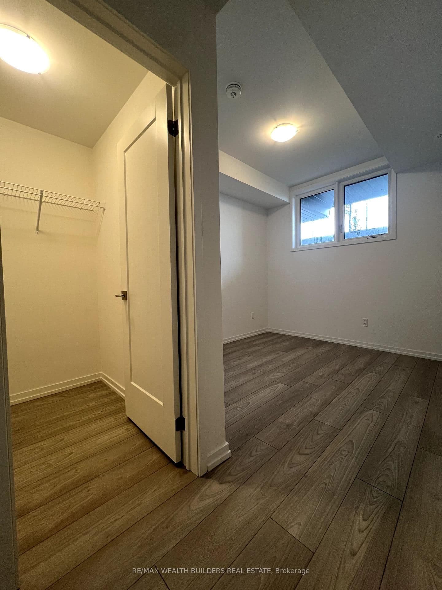16 Lytham Green Circle, Unit 6 thumbnail 19