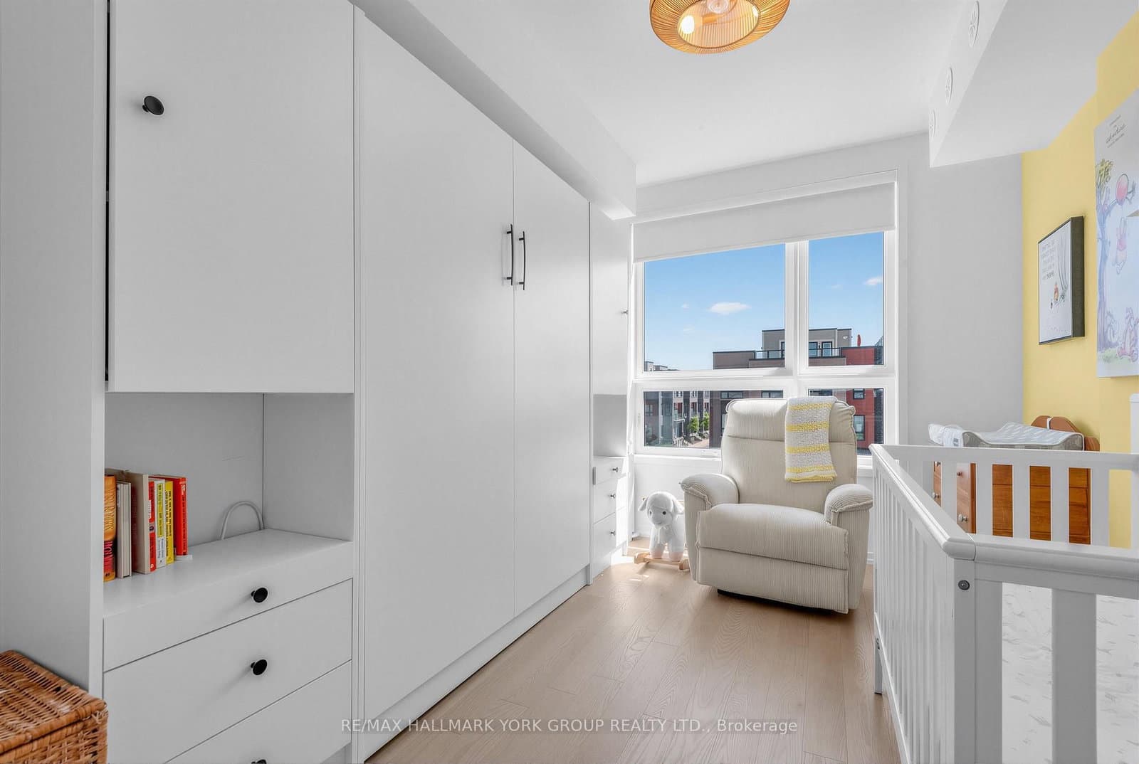 11 Lytham Green Circle, Unit Suite 18 thumbnail 13