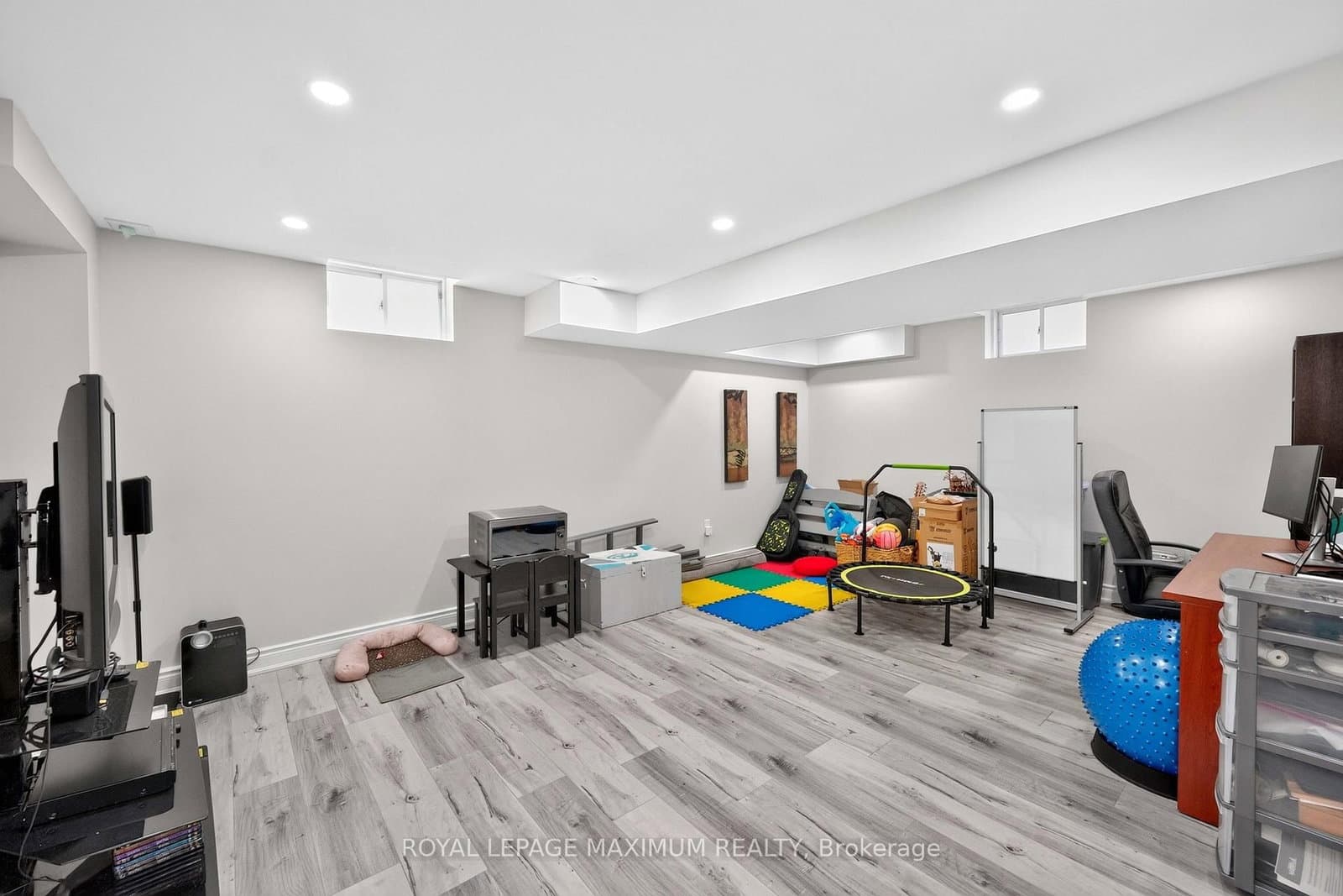 95 White Beach Crescent thumbnail 30