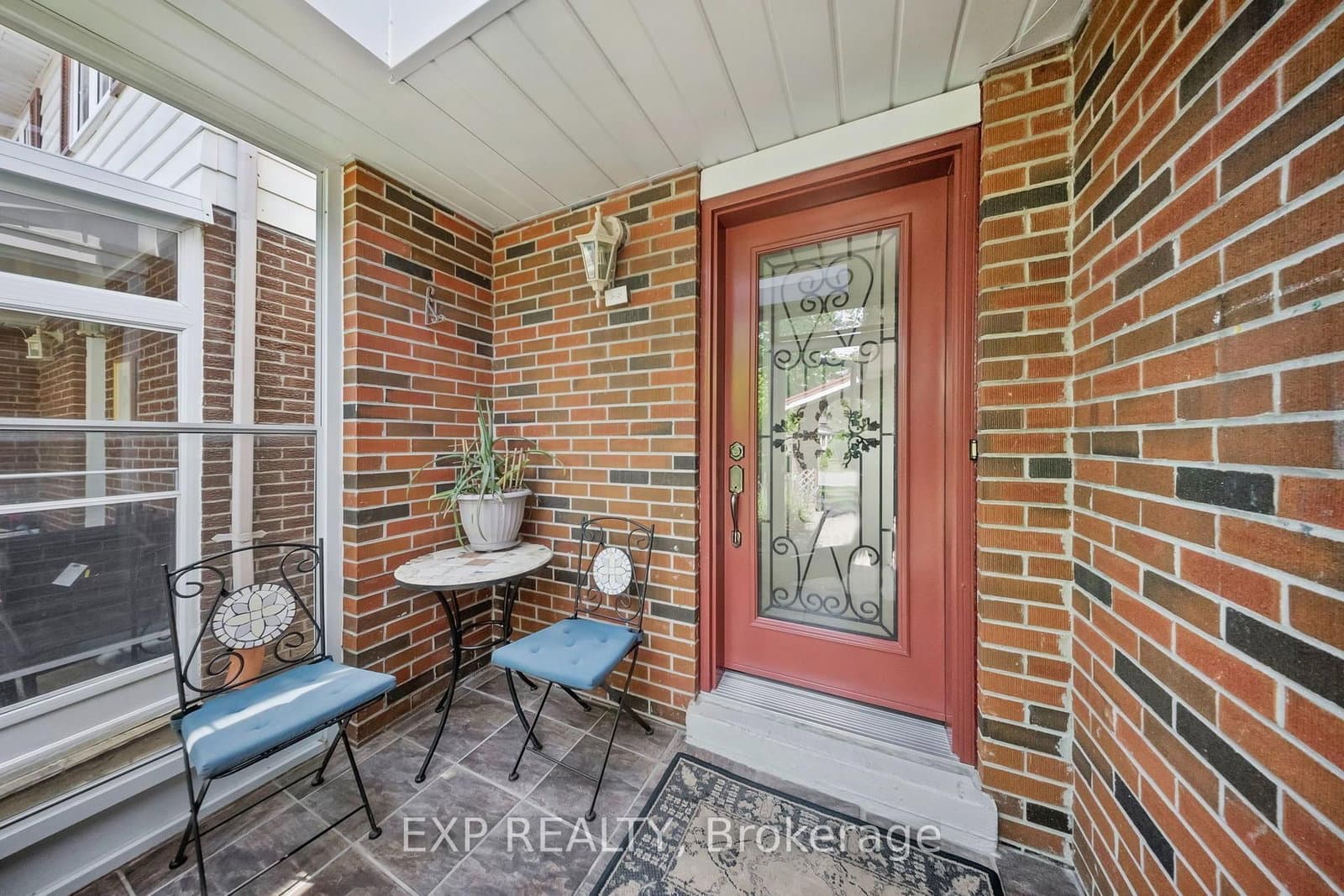 171 Simonston Boulevard thumbnail 2