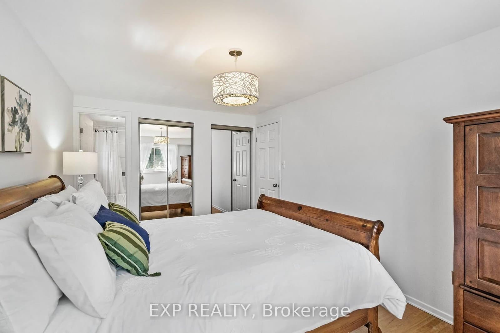 171 Simonston Boulevard thumbnail 25