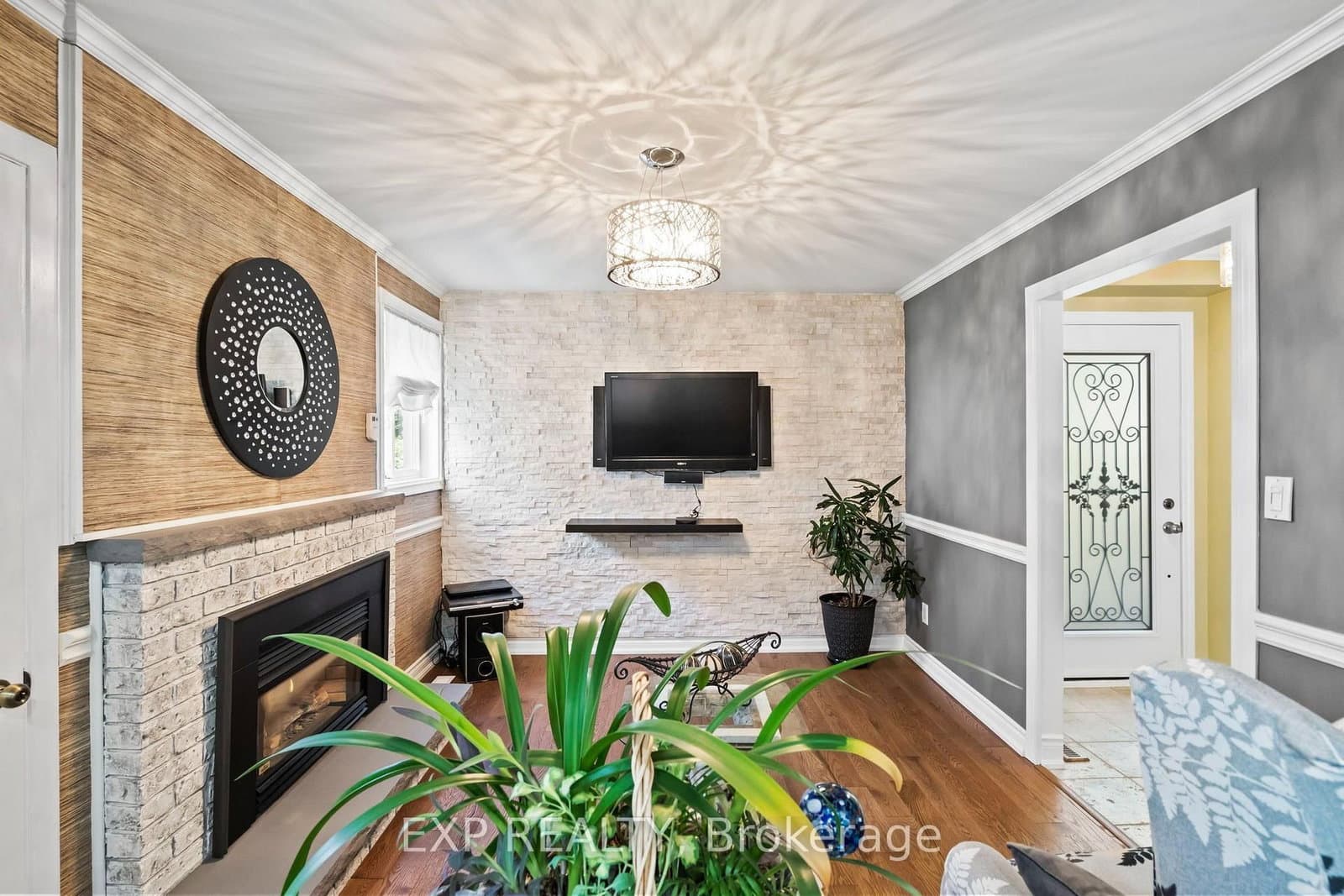 171 Simonston Boulevard thumbnail 38