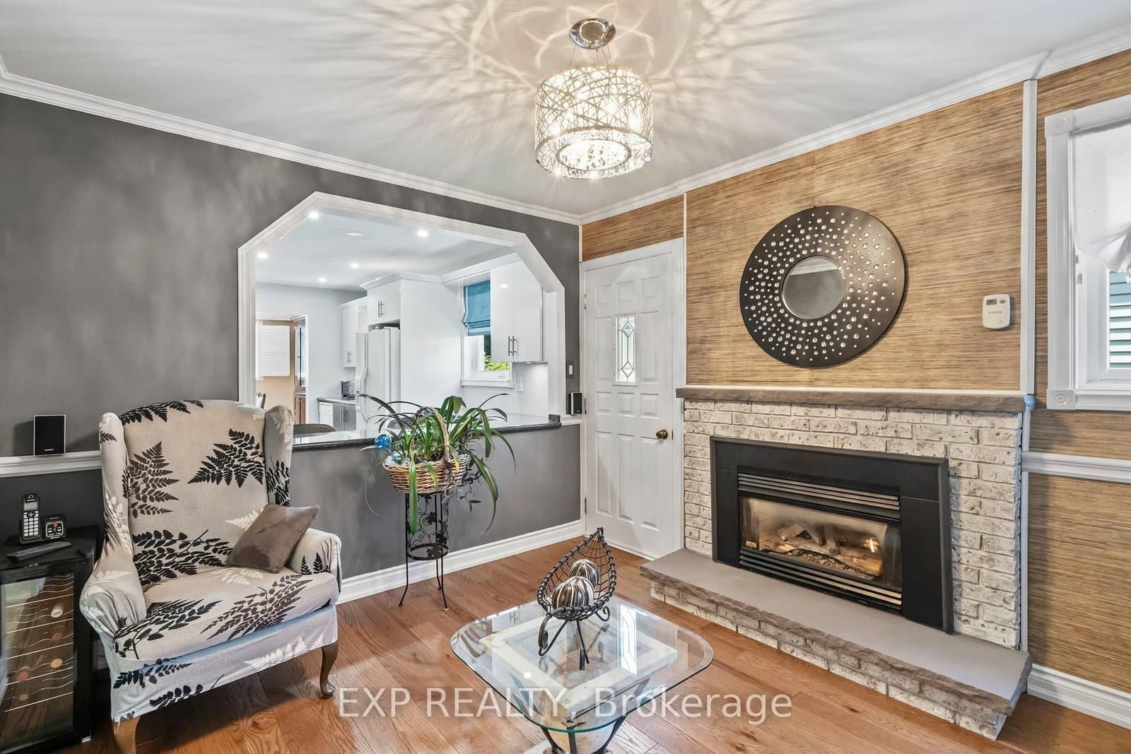 171 Simonston Boulevard thumbnail 4