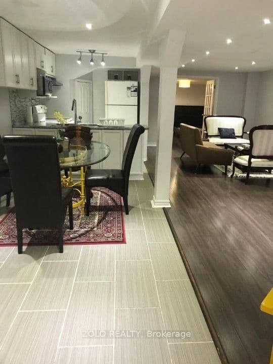 14 Kingsboro Road E, Unit Basement thumbnail 4
