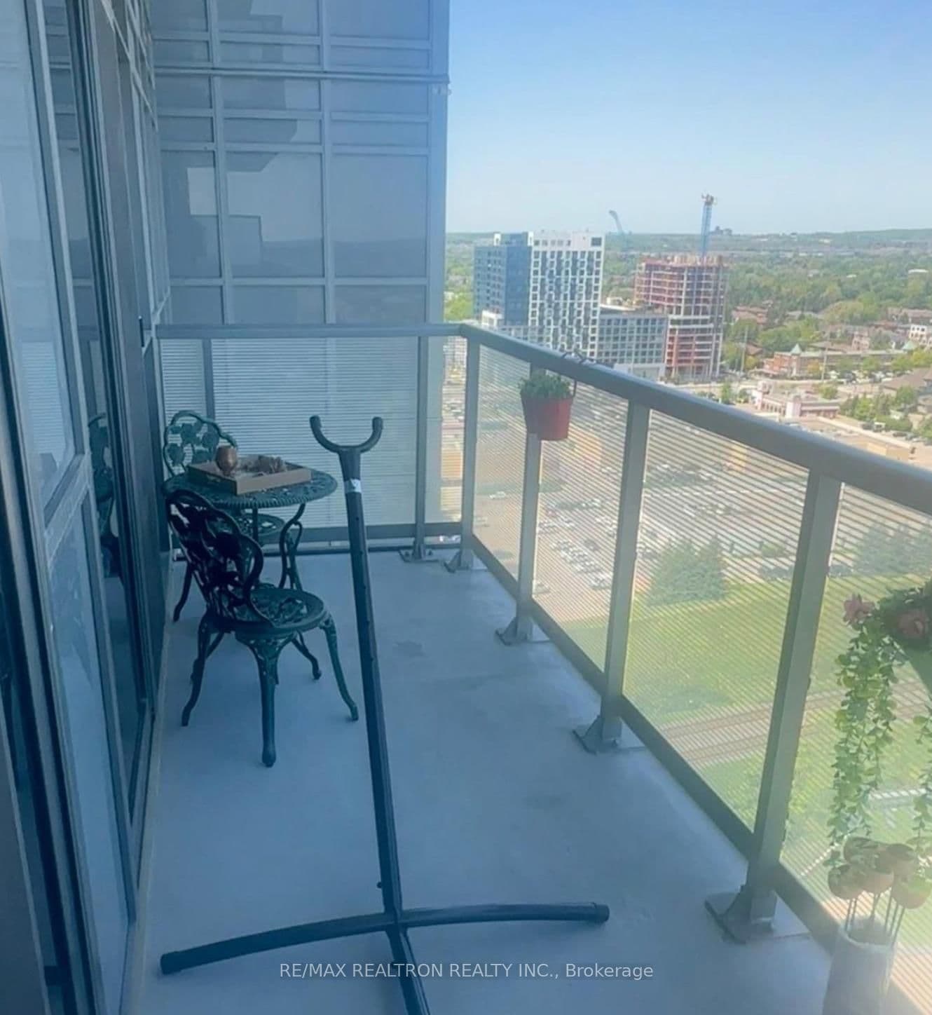 55 Oneida Crescent E, Unit 1909 thumbnail 9