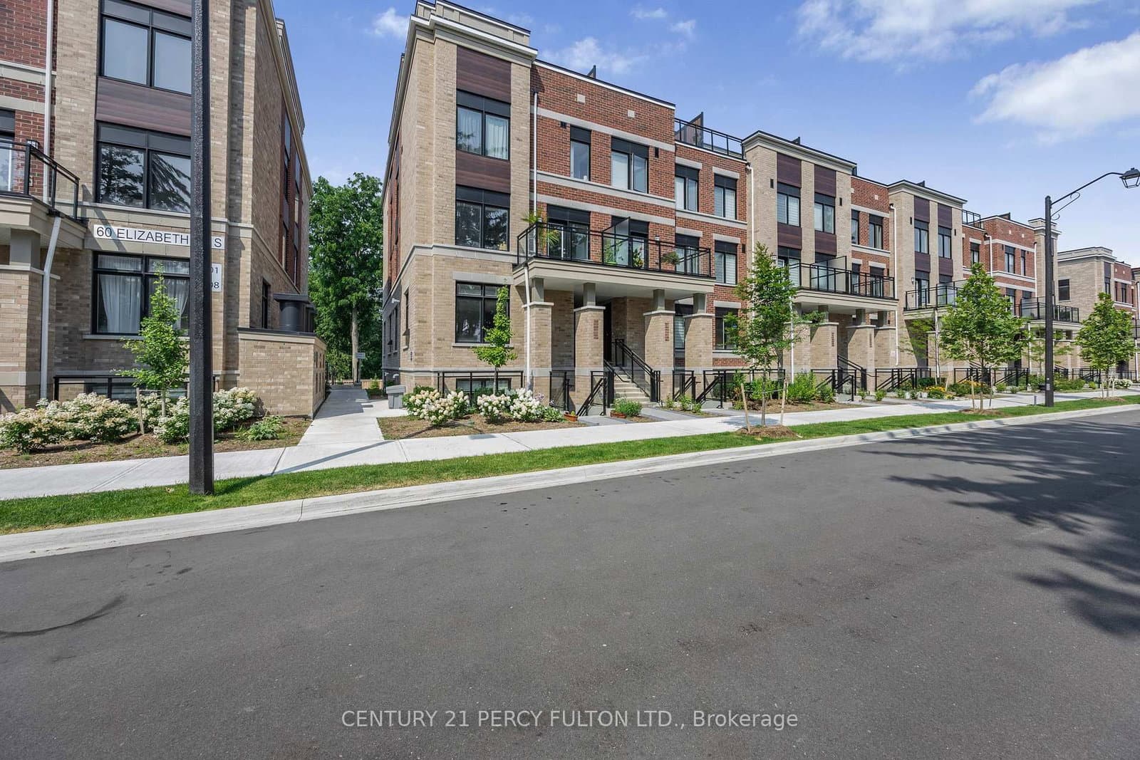 58 Elizabeth Street S, Unit 2208 thumbnail 4