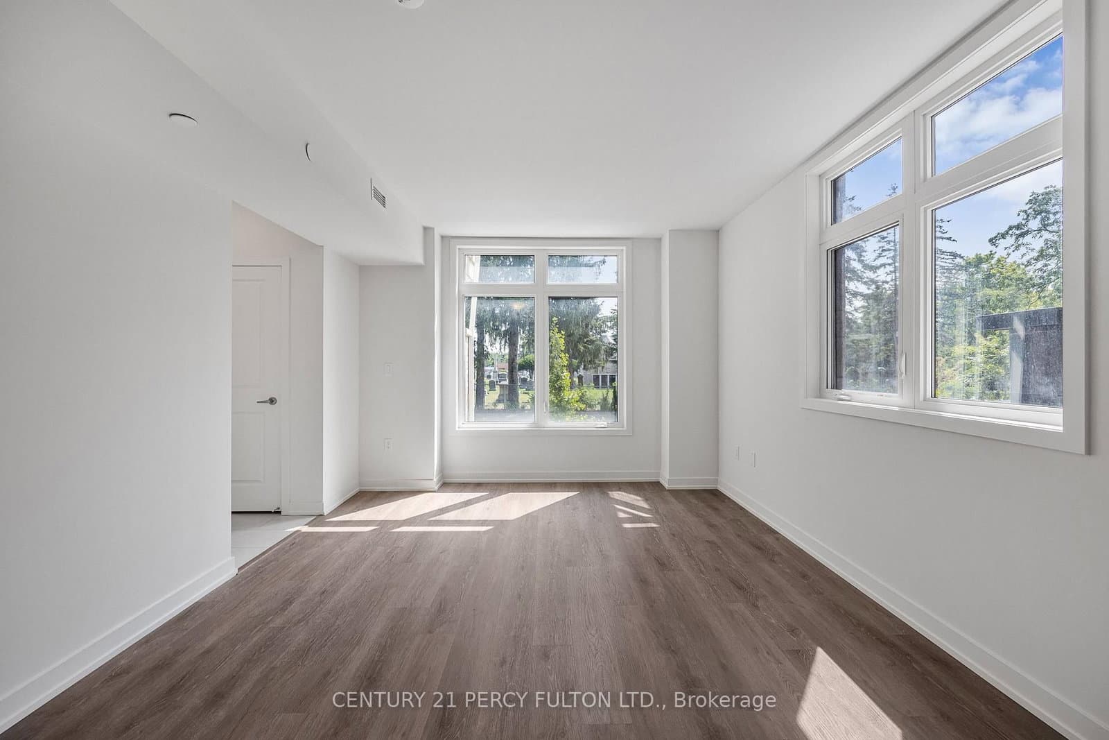 58 Elizabeth Street S, Unit 2208 thumbnail 7