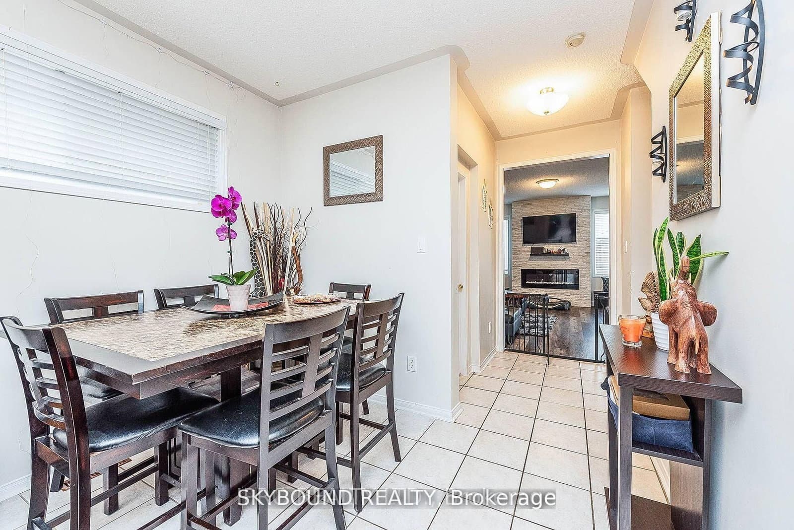 66 Skylark Drive thumbnail 14