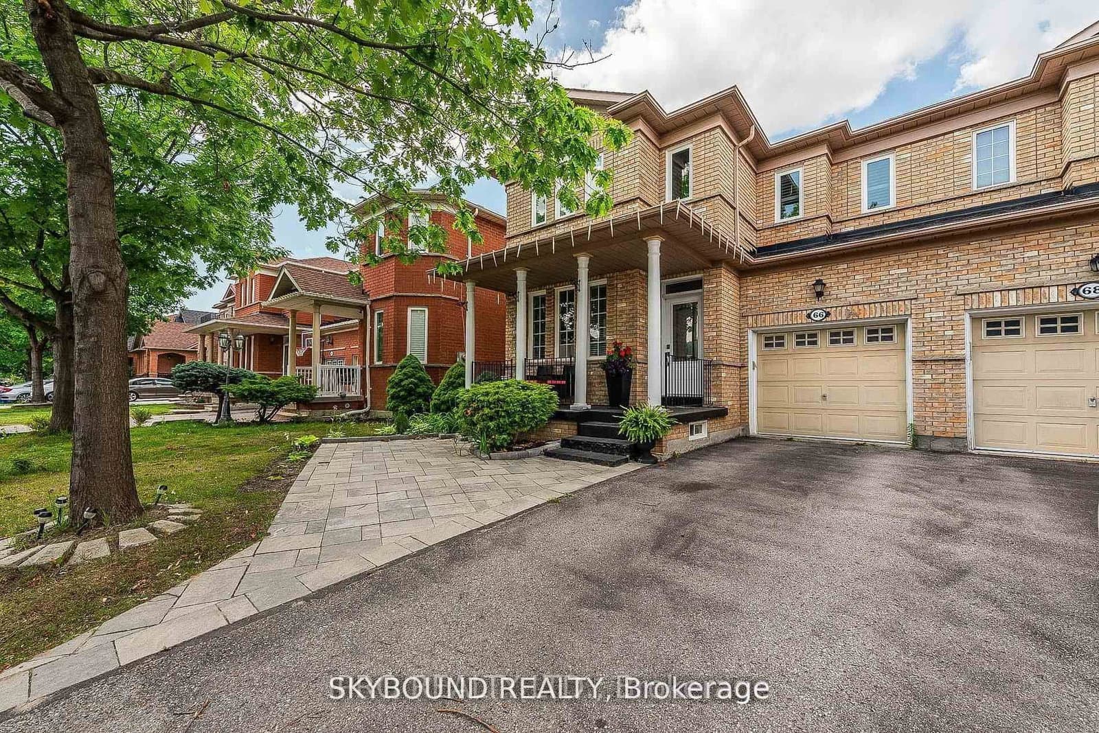 66 Skylark Drive thumbnail 2